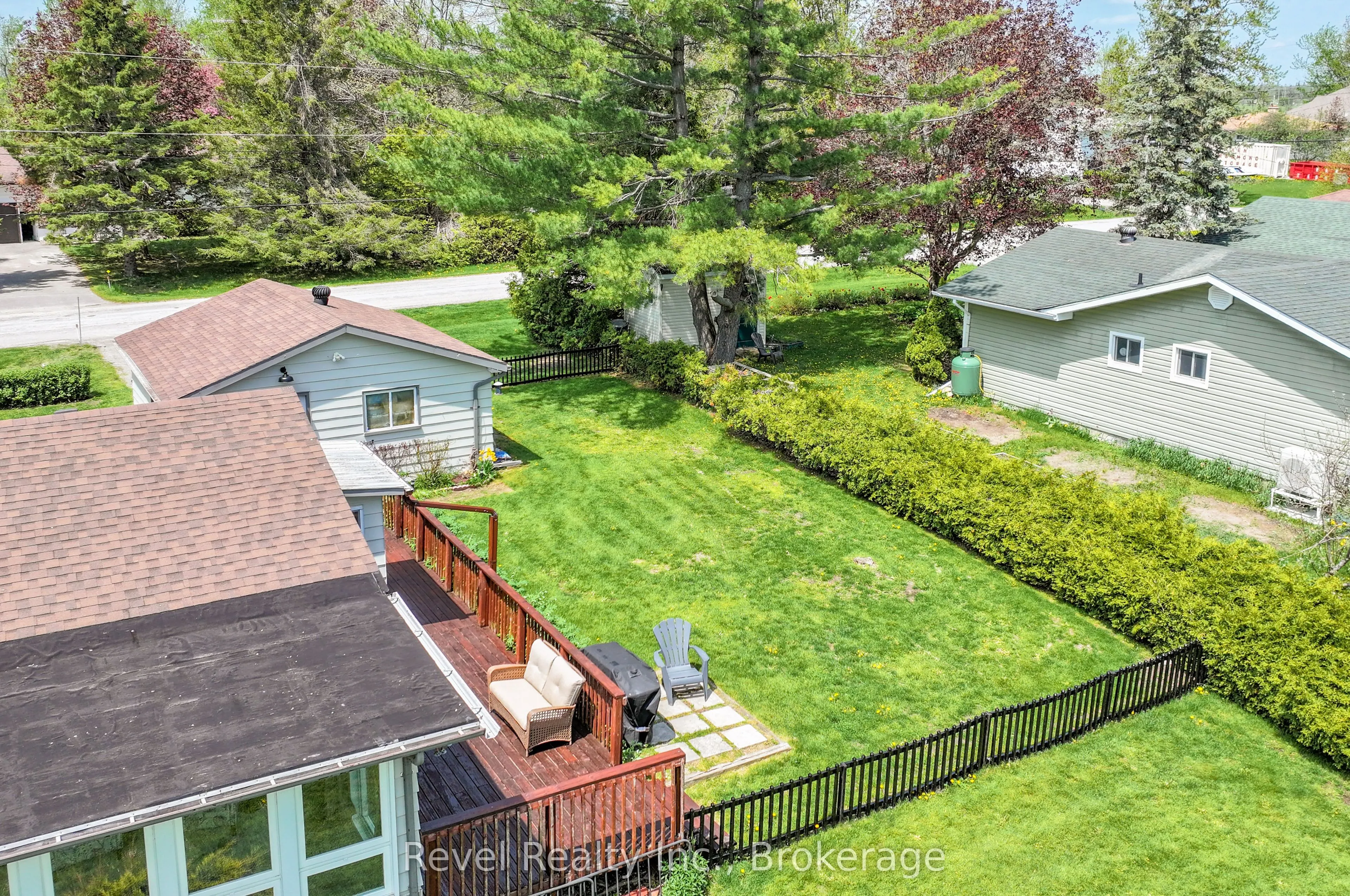 133 Victoria Drive E