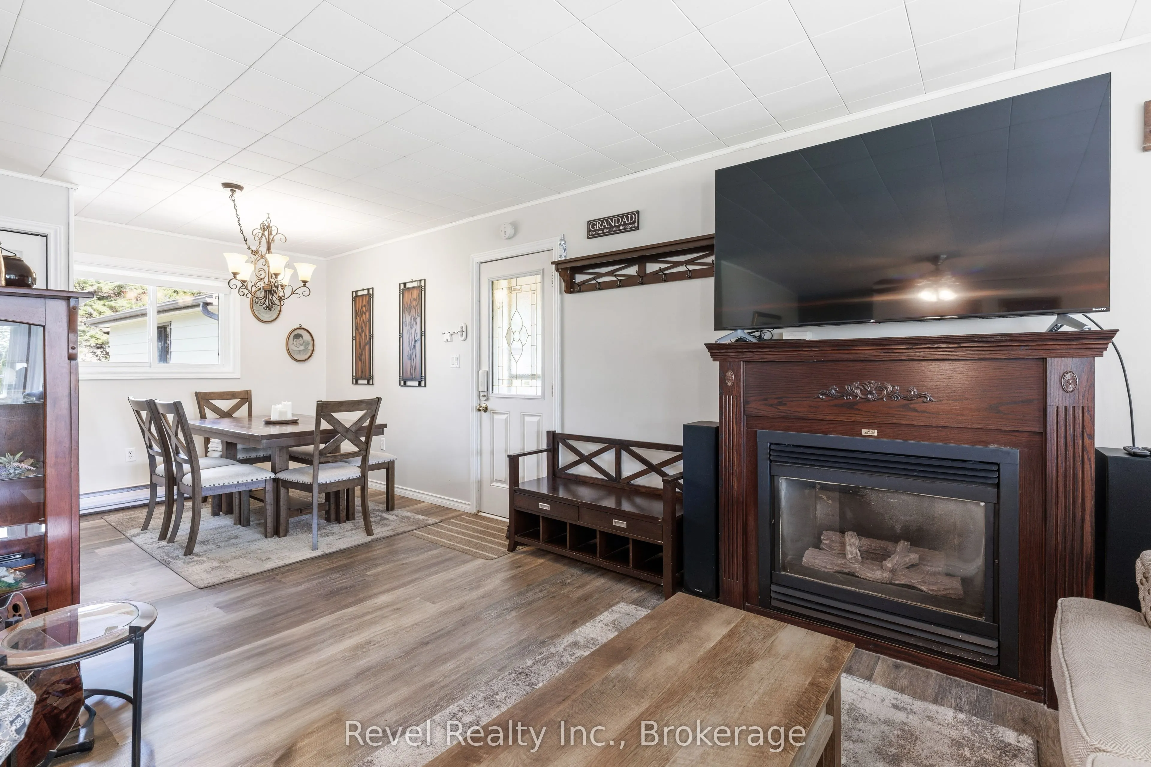 133 Victoria Drive E