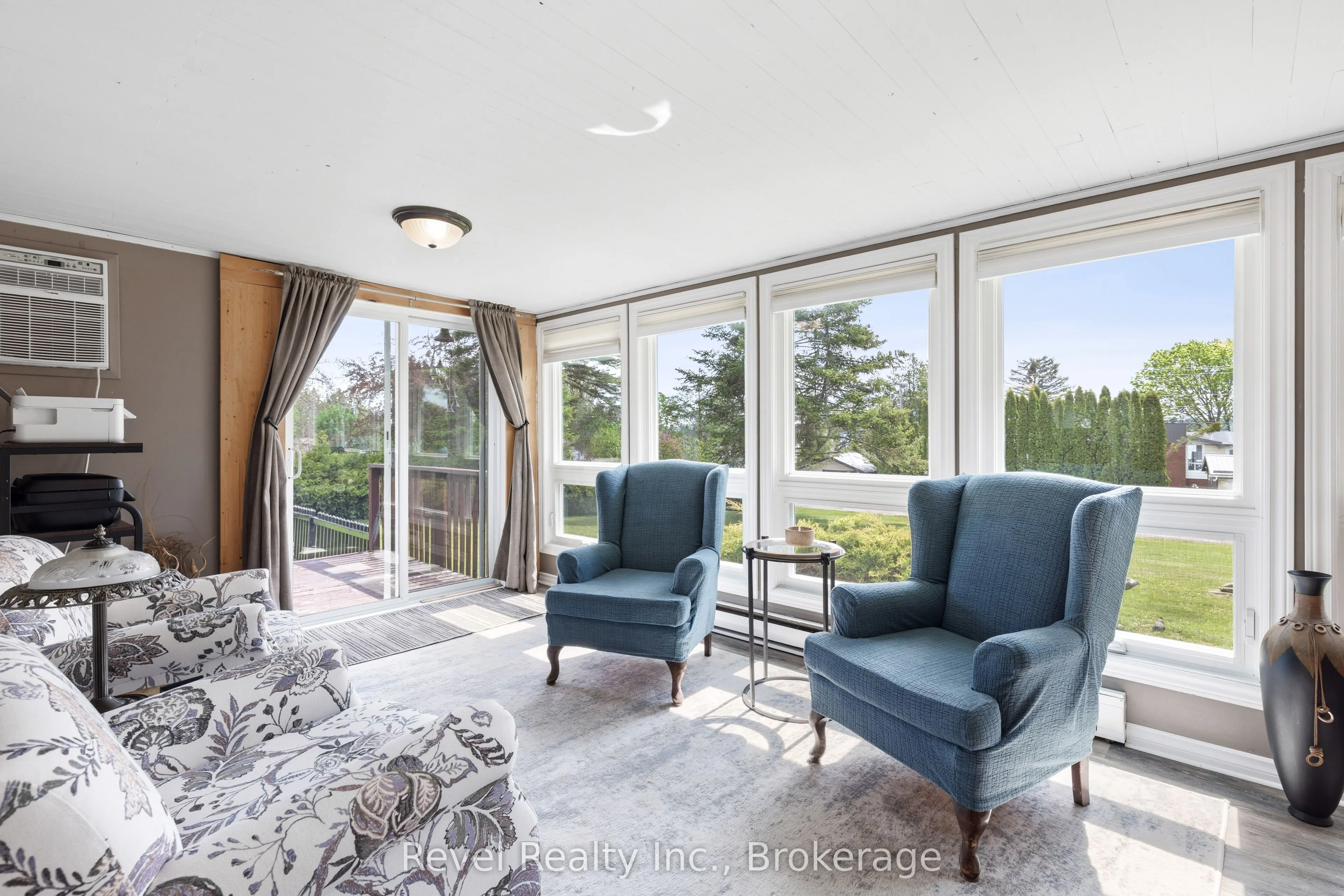 133 Victoria Drive E
