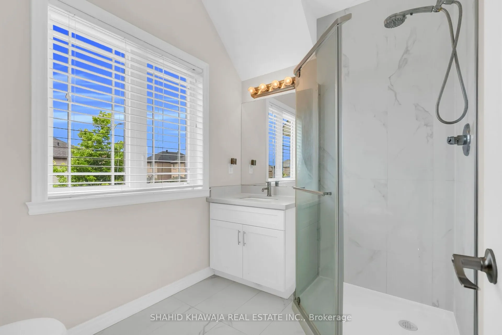 49 Candlewood Court