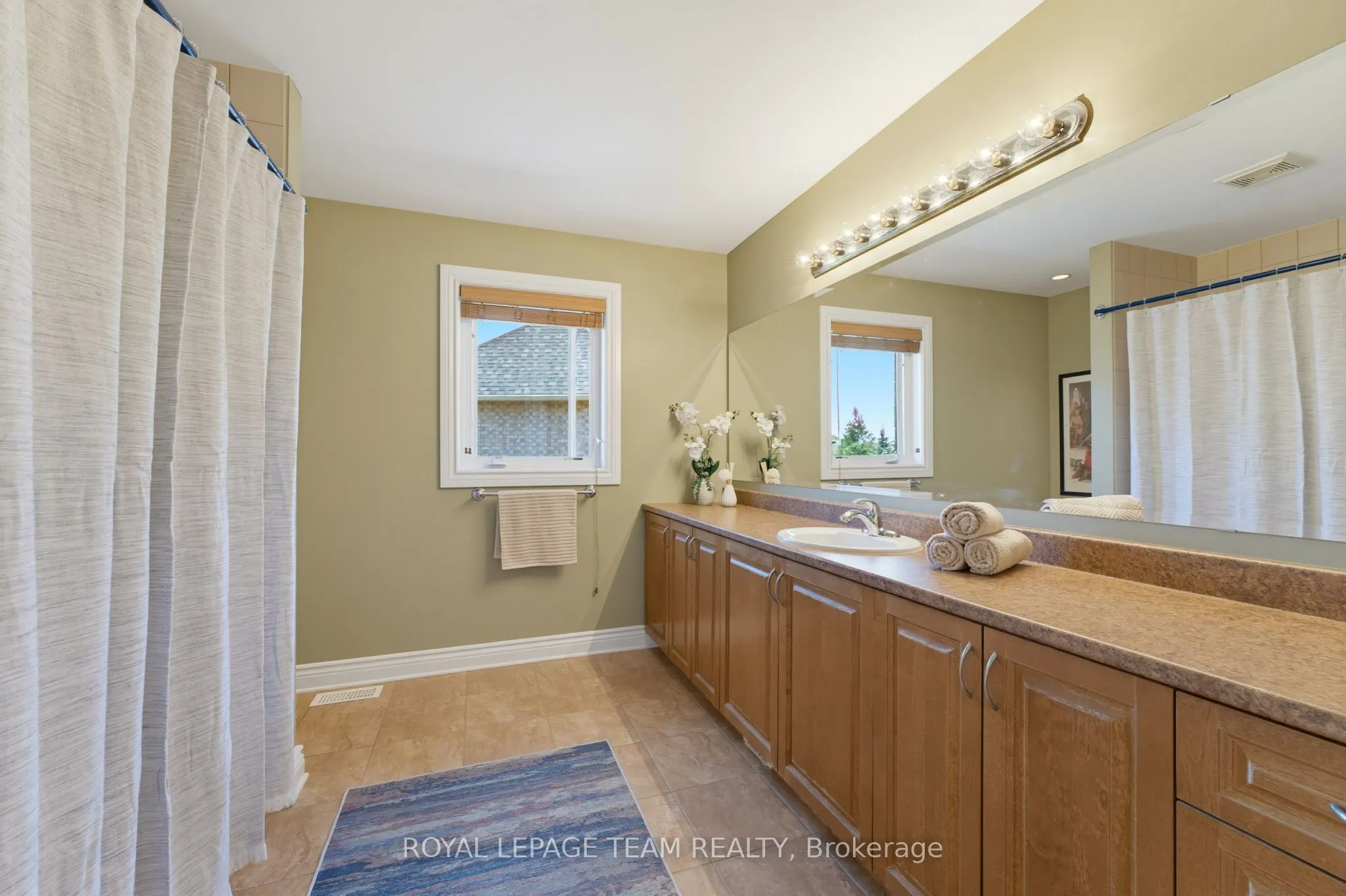 7 Tradewinds Drive