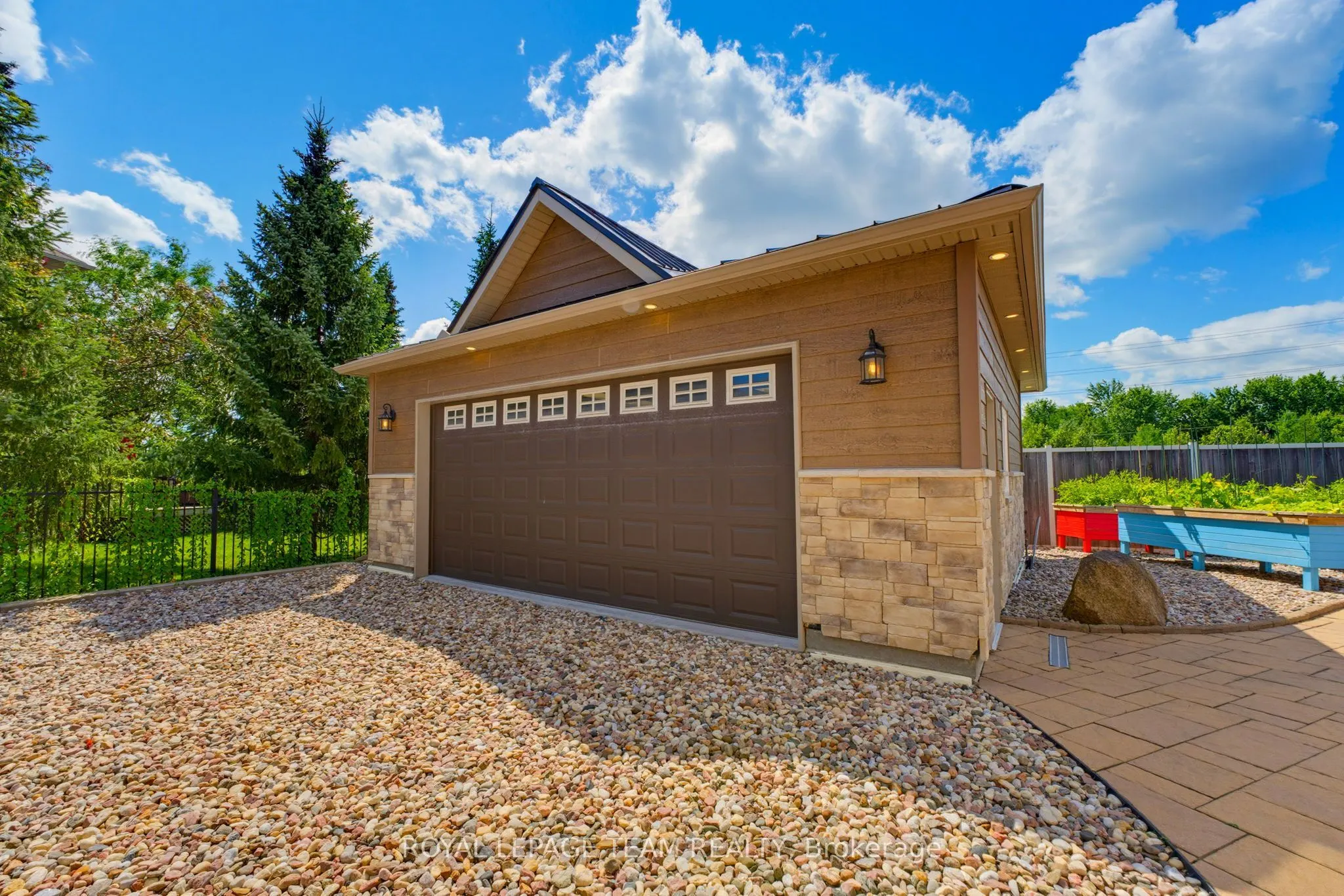 7 Tradewinds Drive