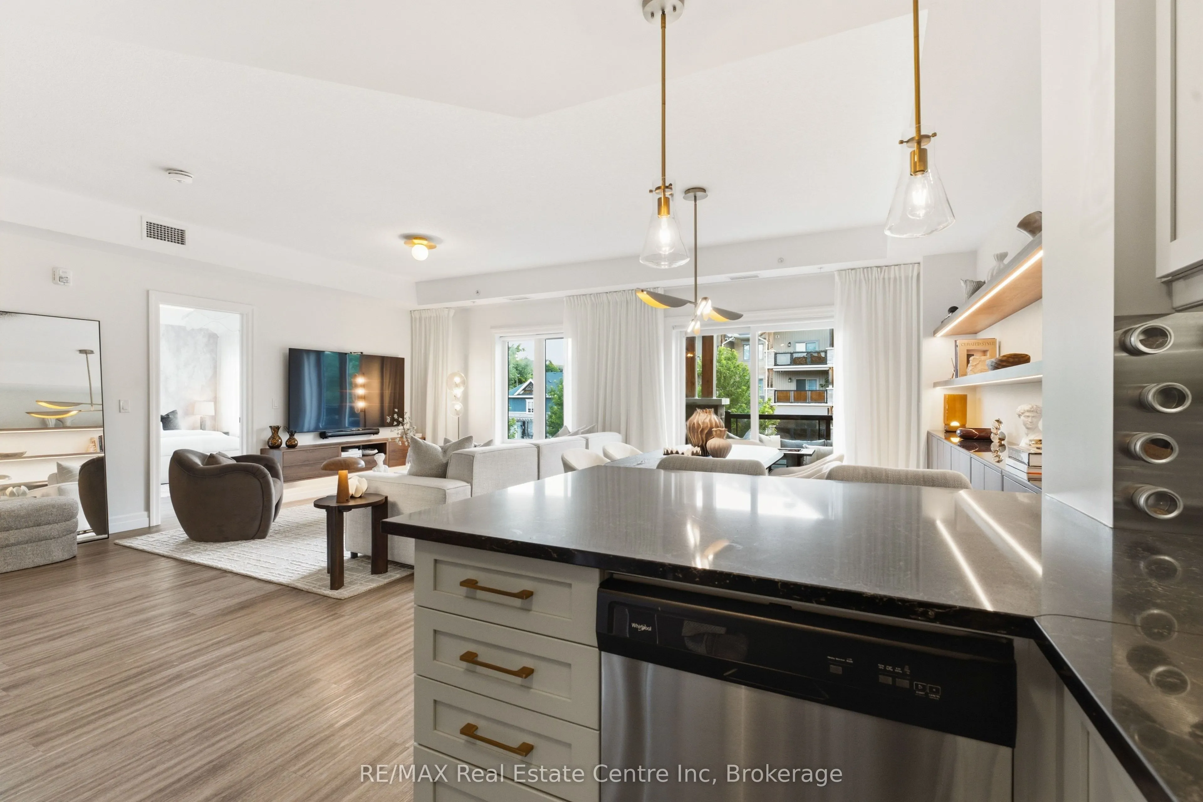 19 STUMPF Street #310