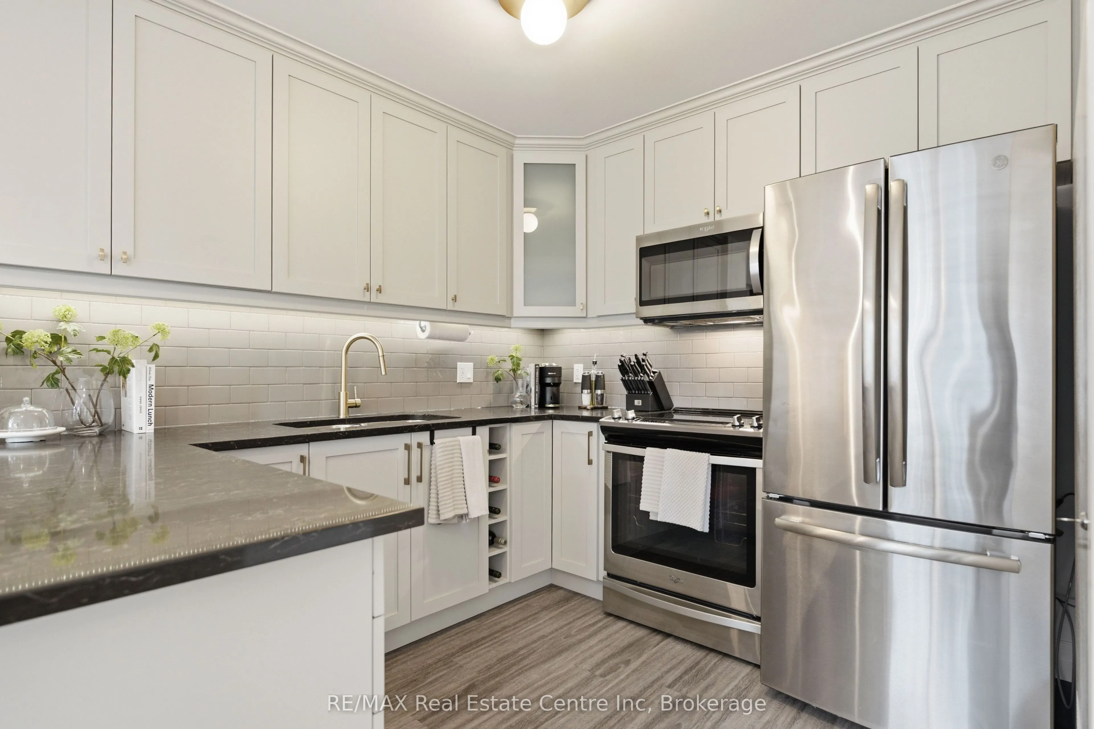 19 STUMPF Street #310