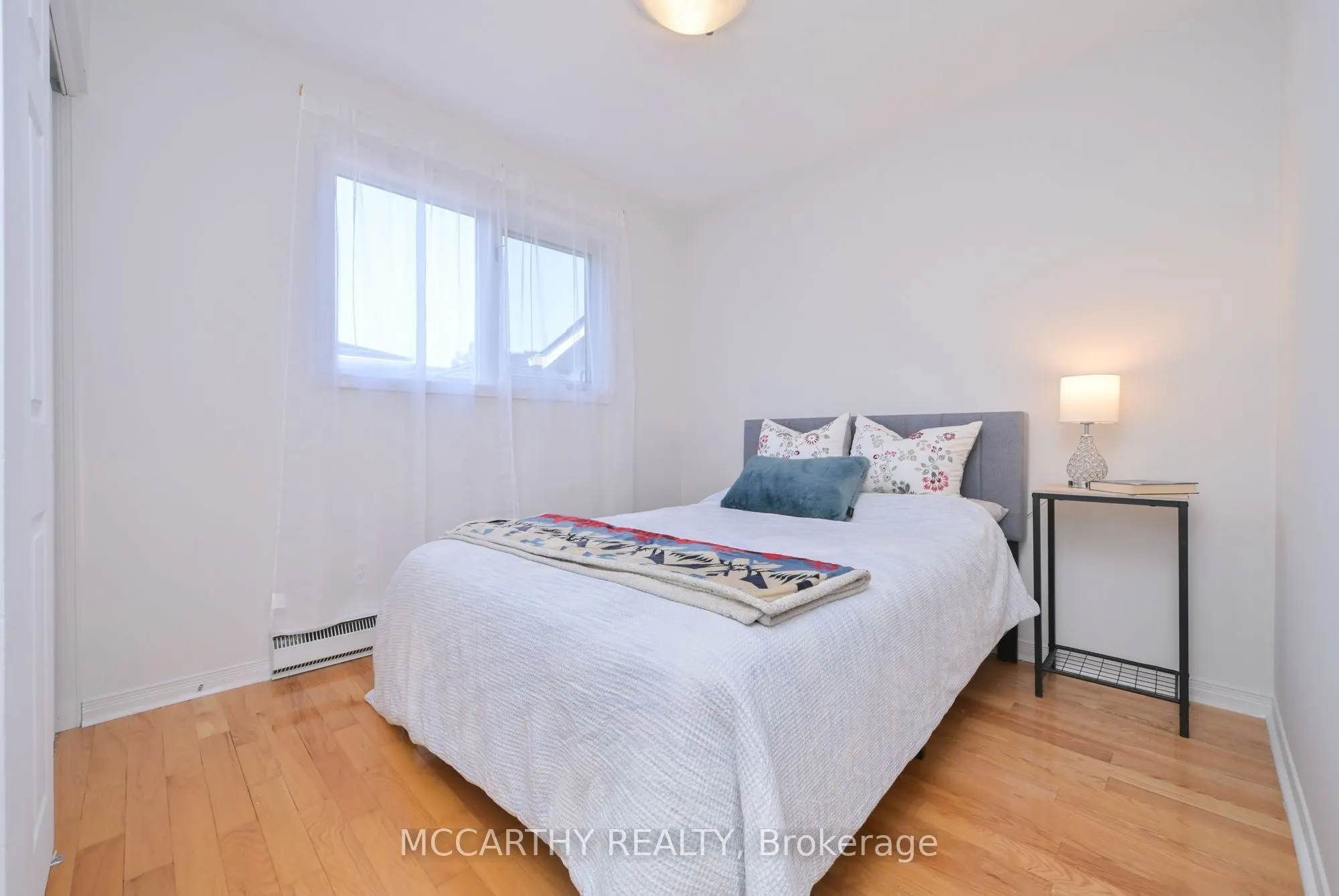 358 JELLY Street S