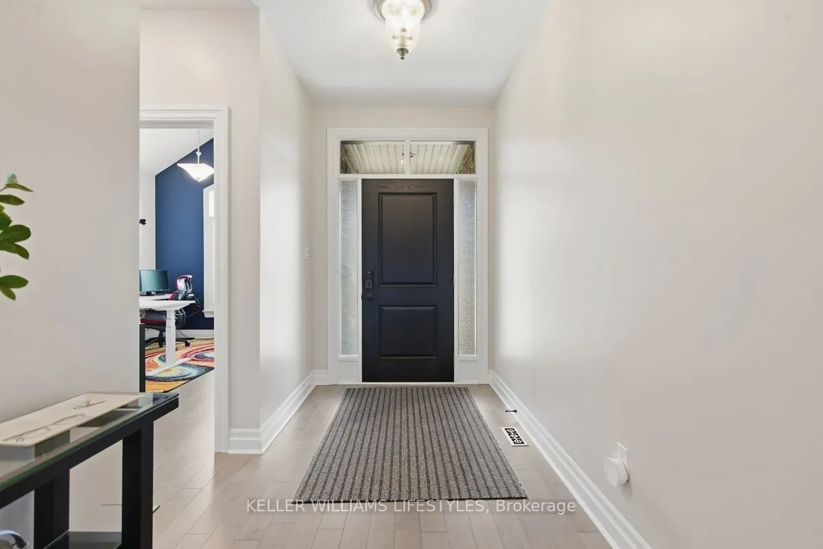 2290 Torrey Pines Way #3