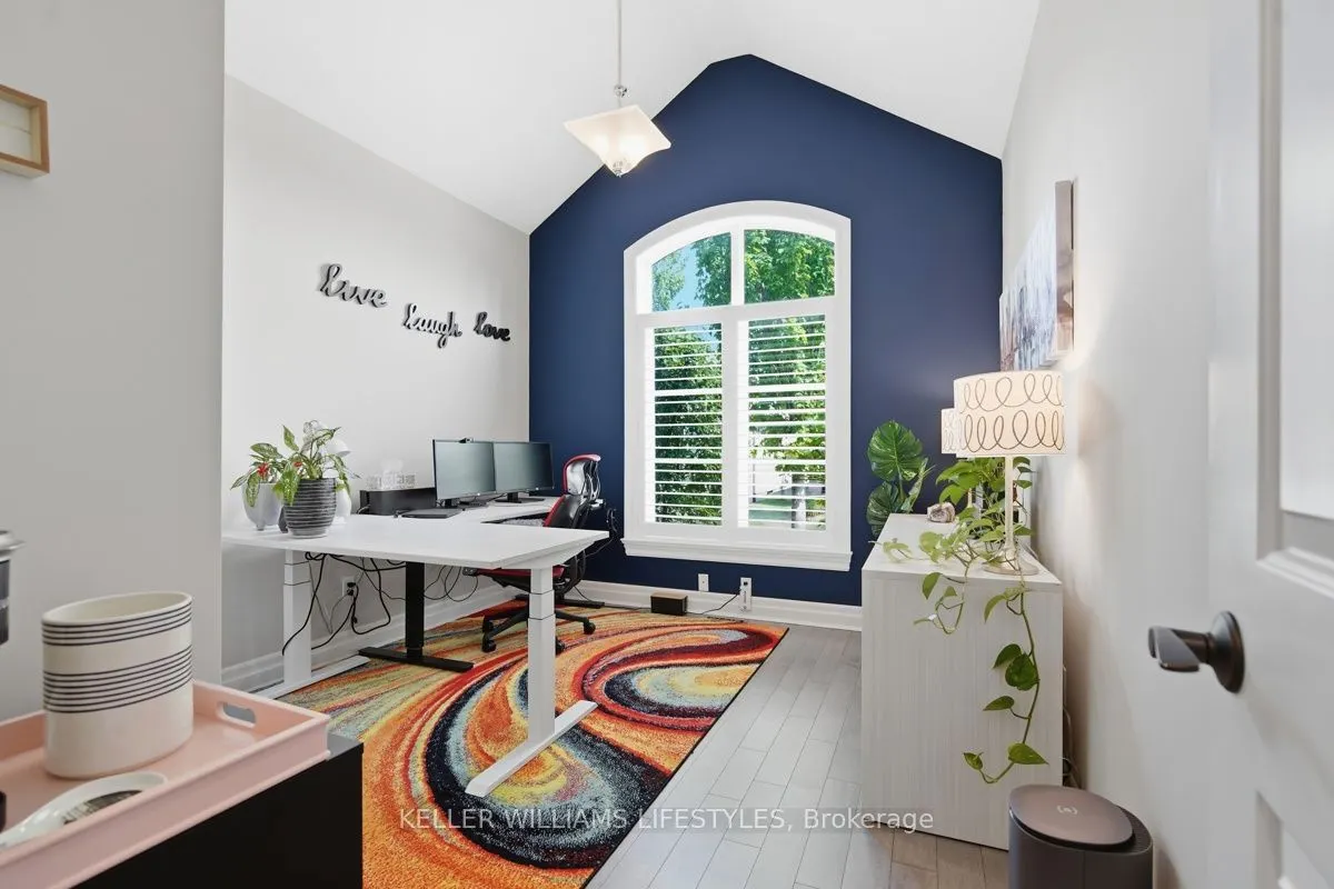 2290 Torrey Pines Way #3