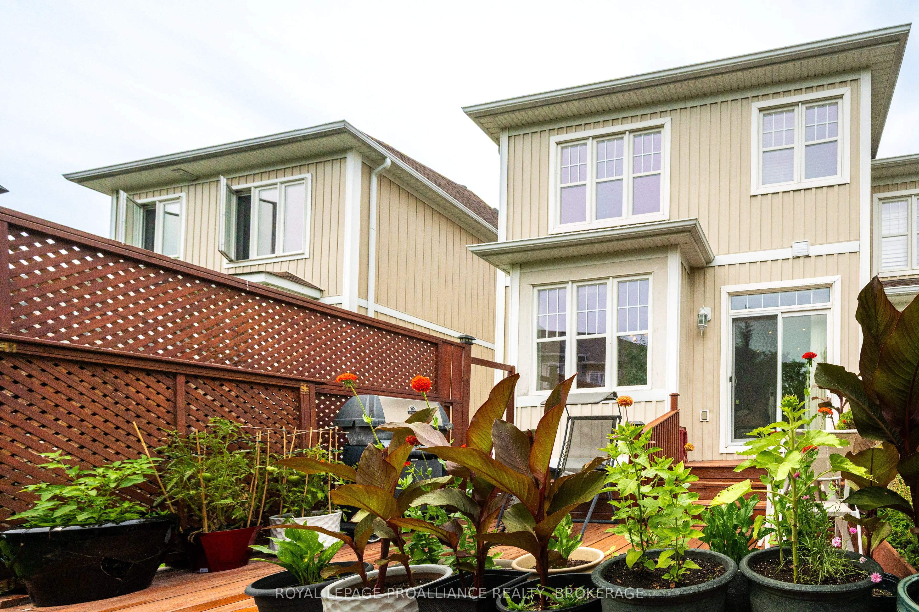 901 Ascot Lane