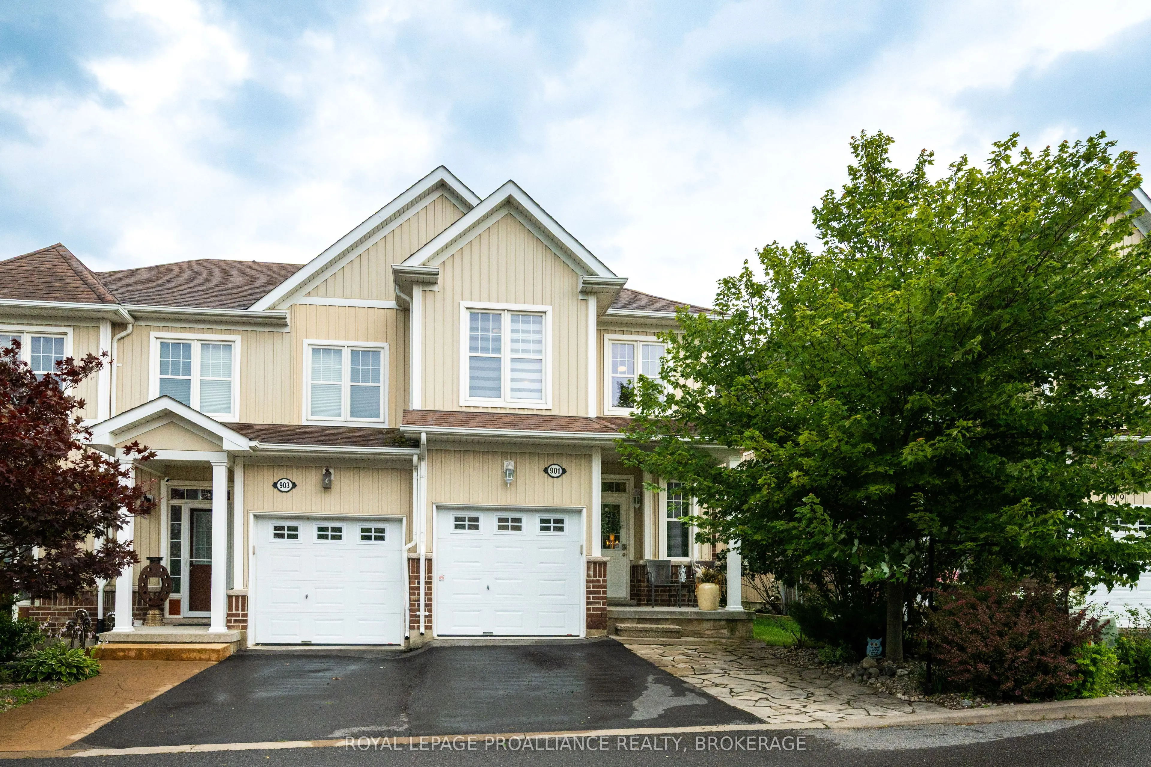 901 Ascot Lane