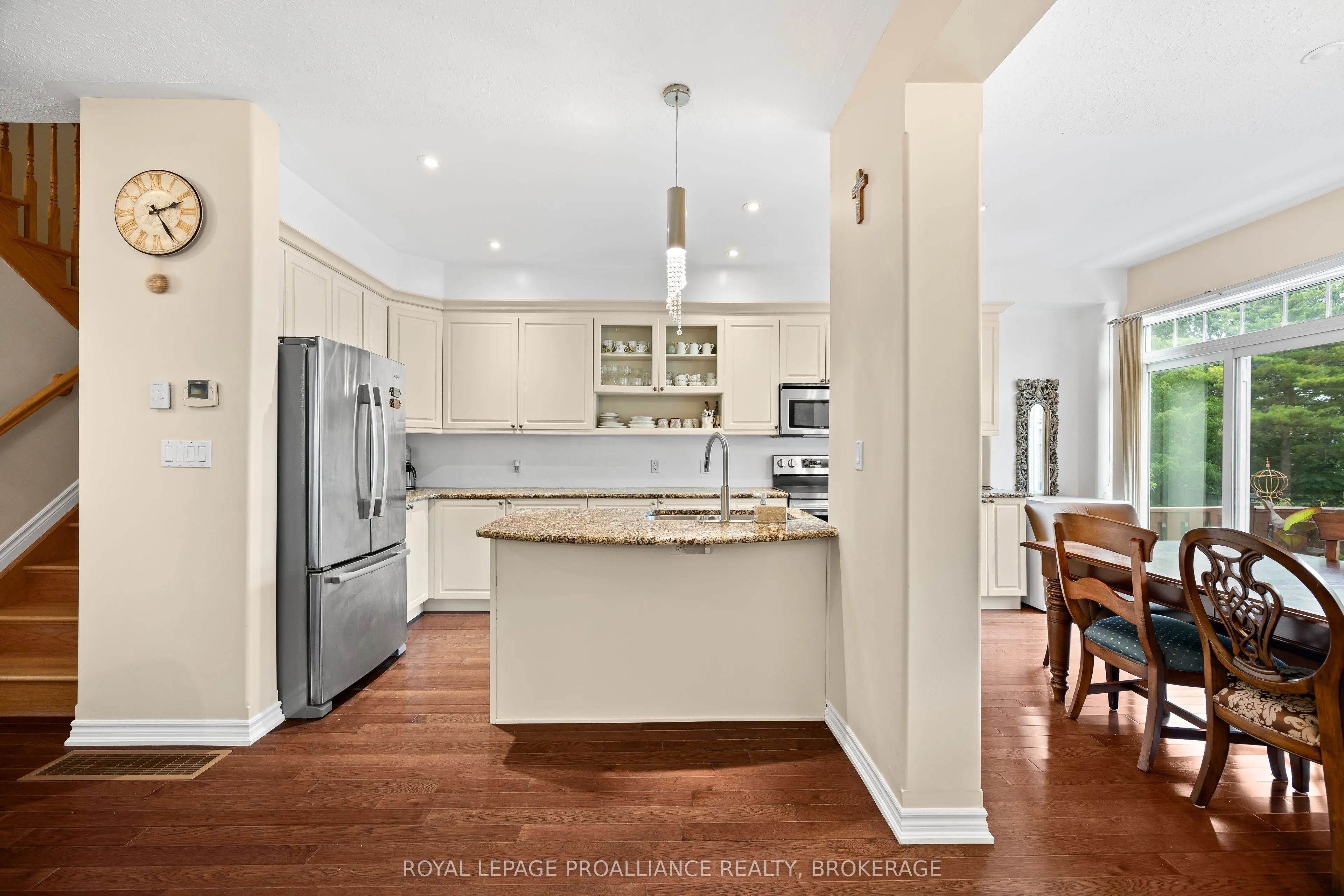 901 Ascot Lane