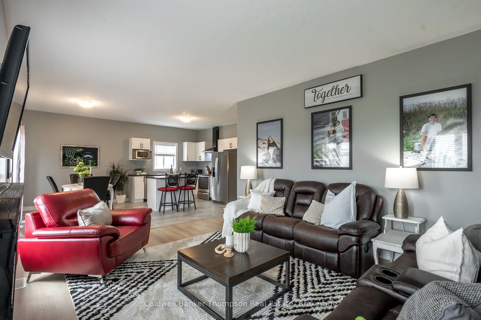 25 Woodstream Drive