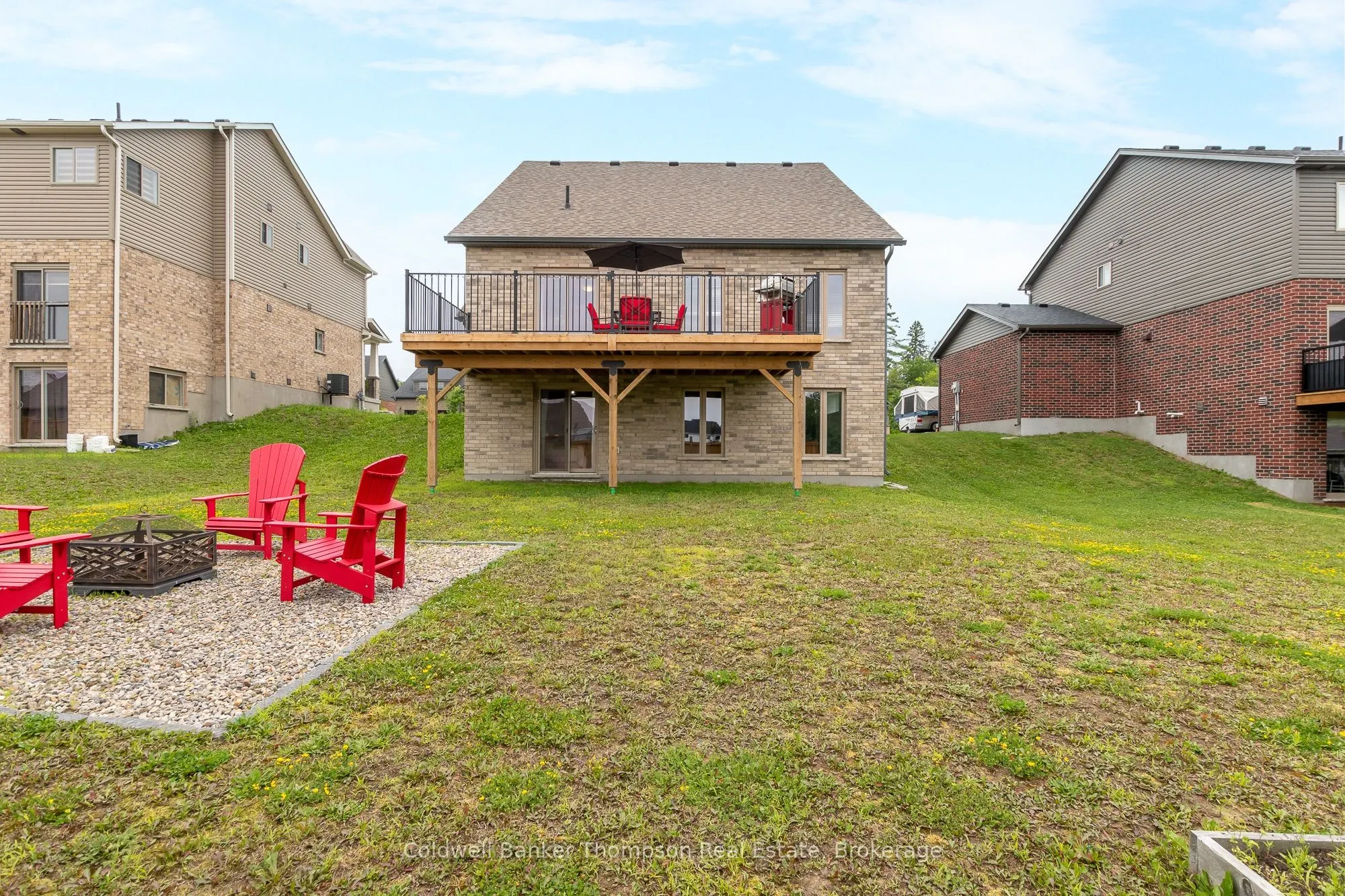 25 Woodstream Drive