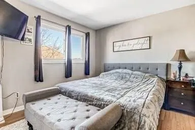 711 Osgoode Drive #17