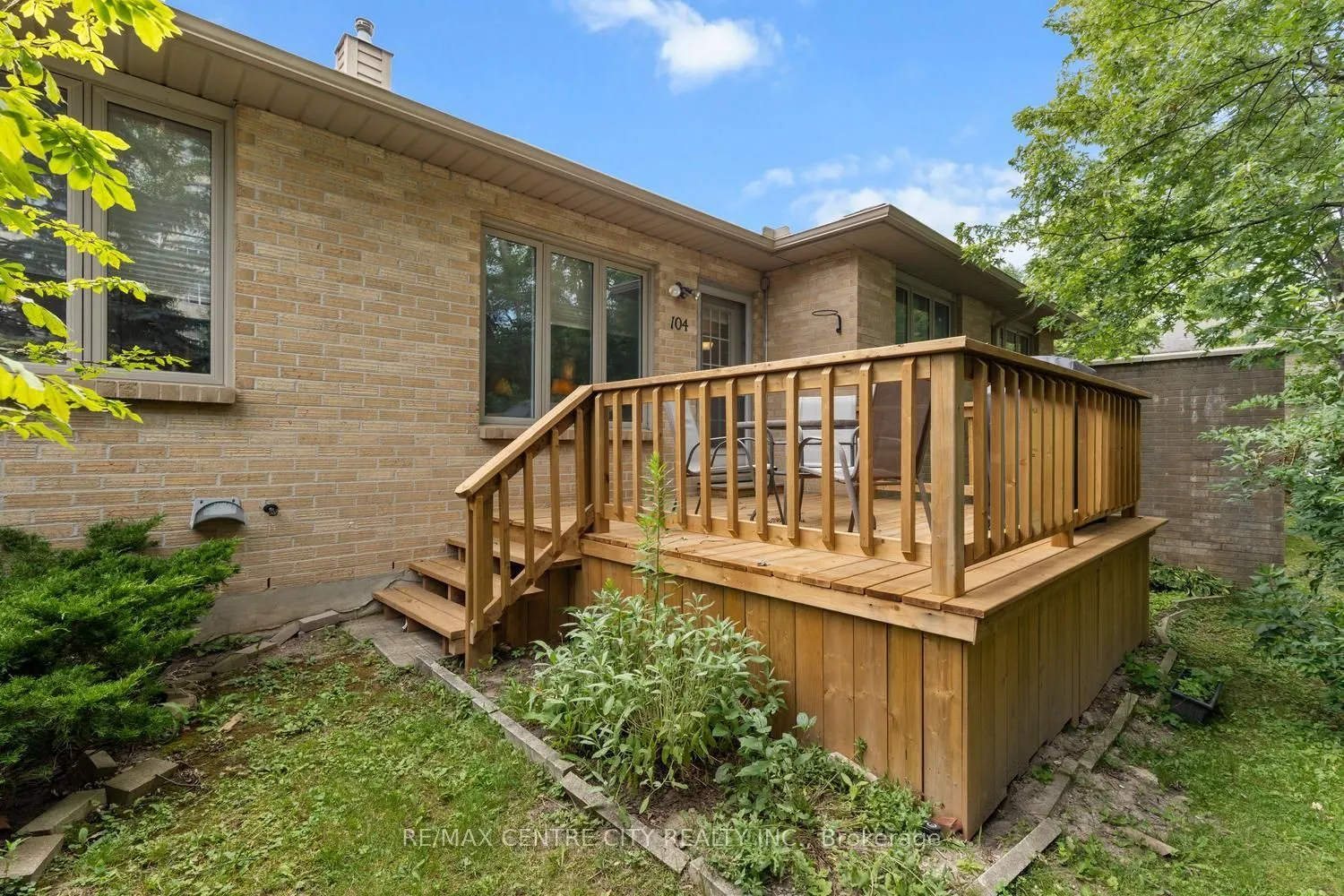 1500 Richmond Street #104