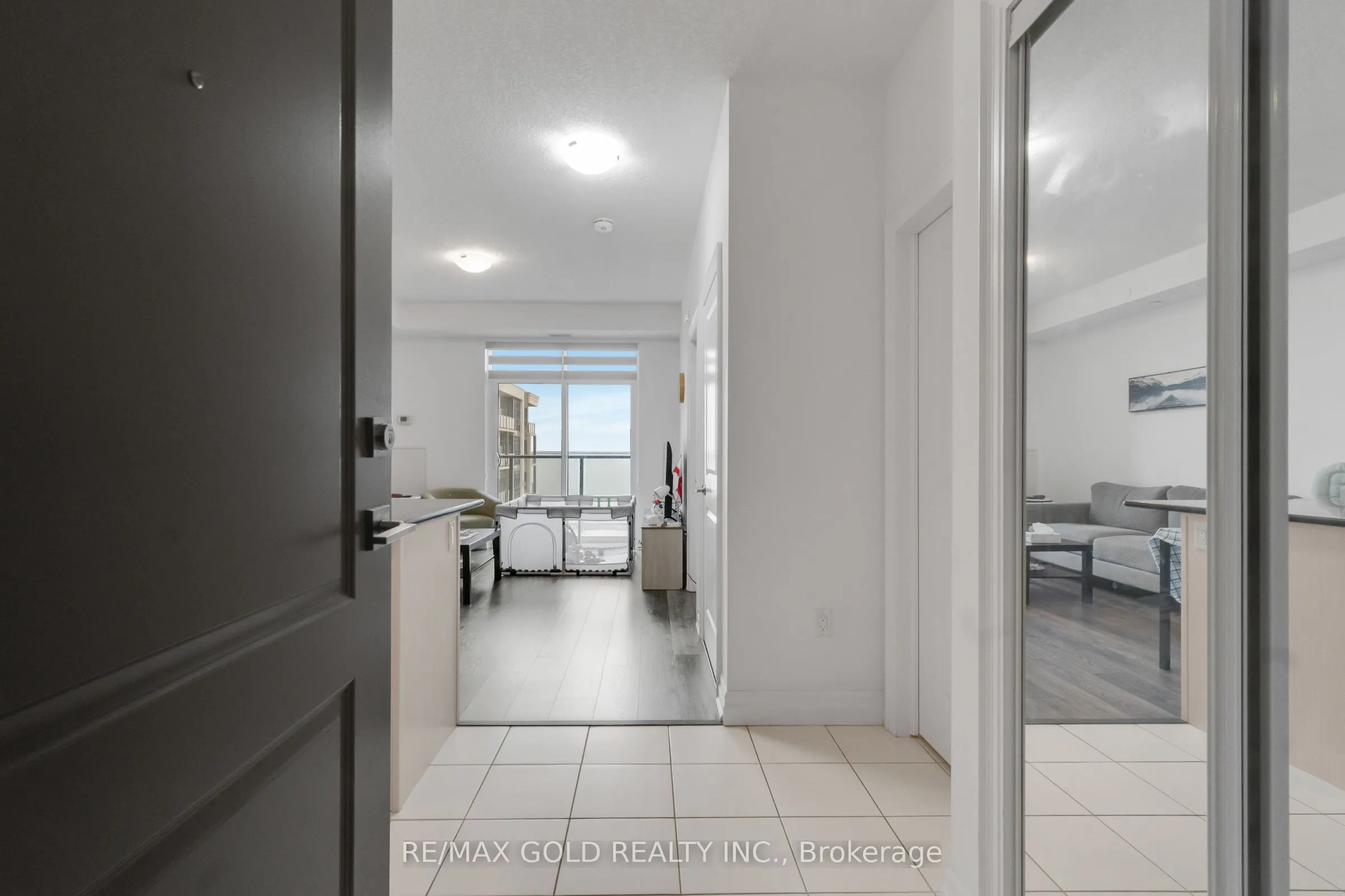 101 Shoreview Place #502