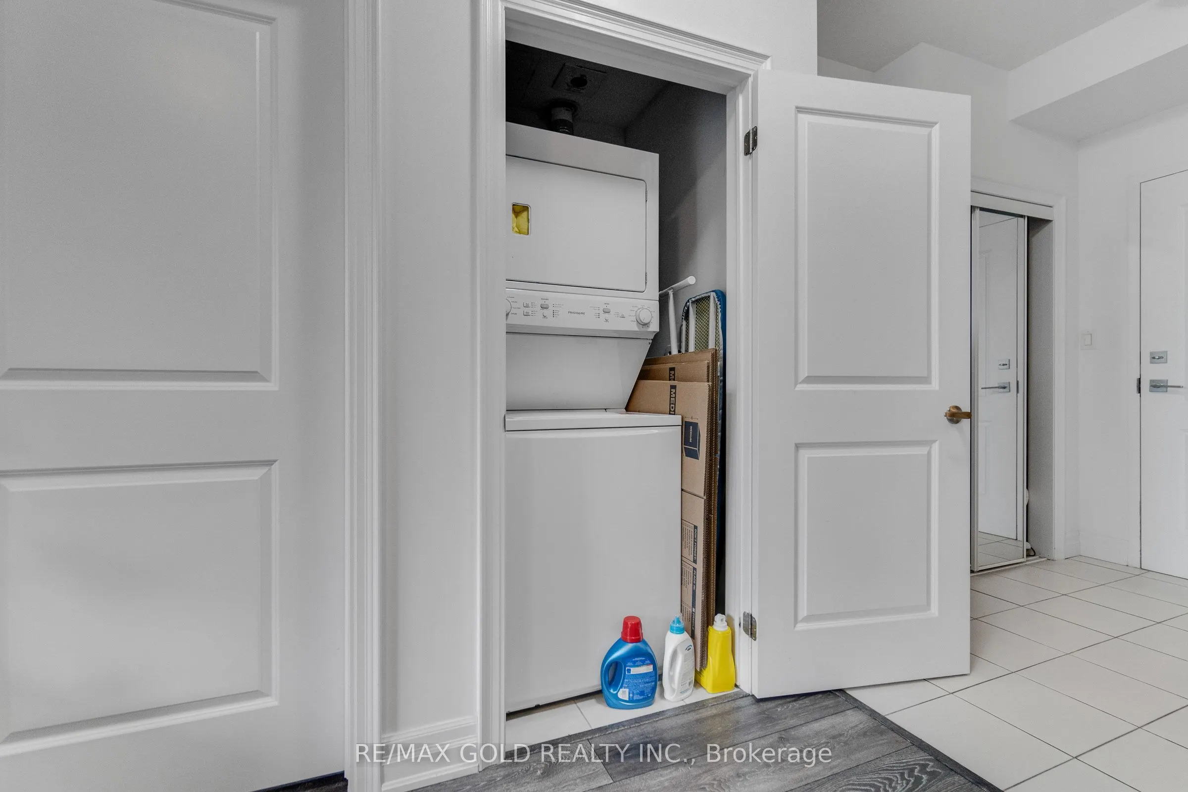 101 Shoreview Place #502