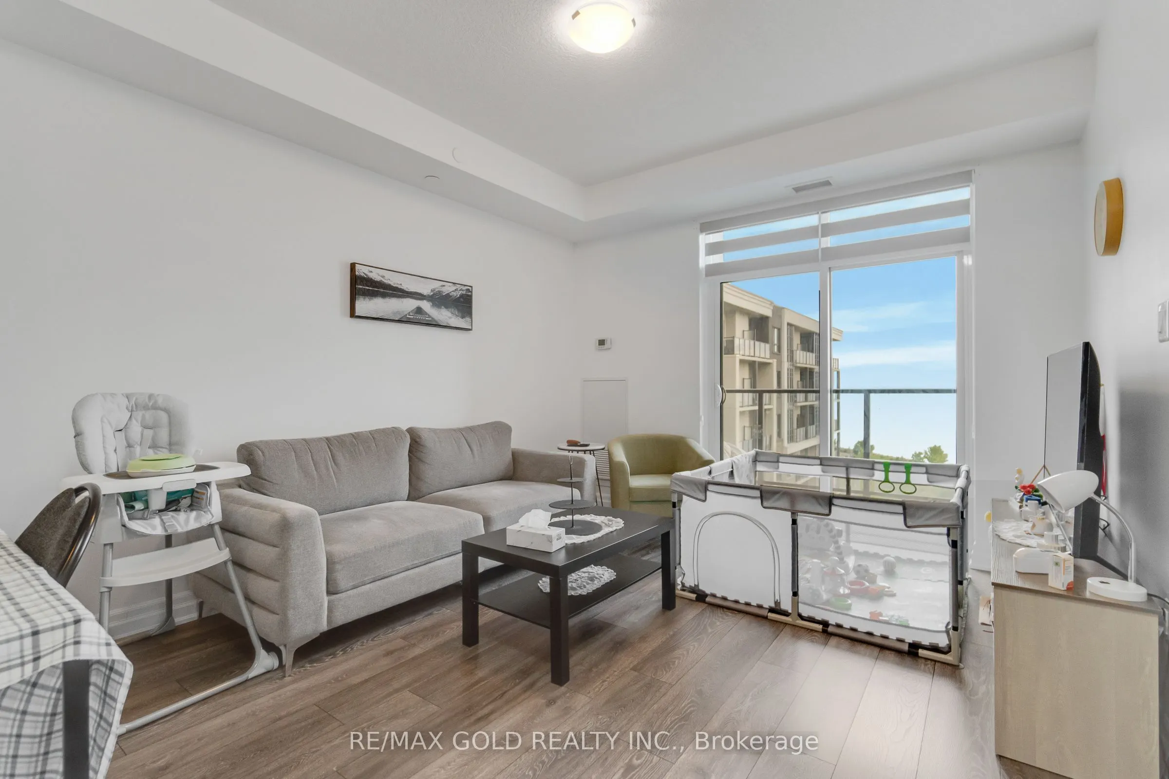 101 Shoreview Place #502