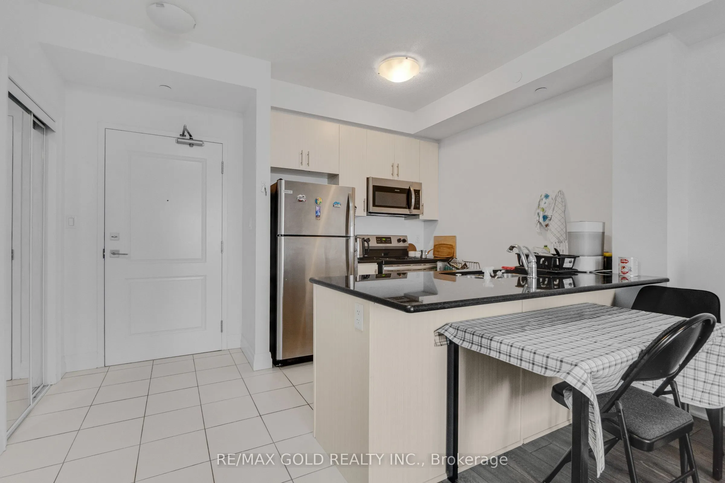 101 Shoreview Place #502