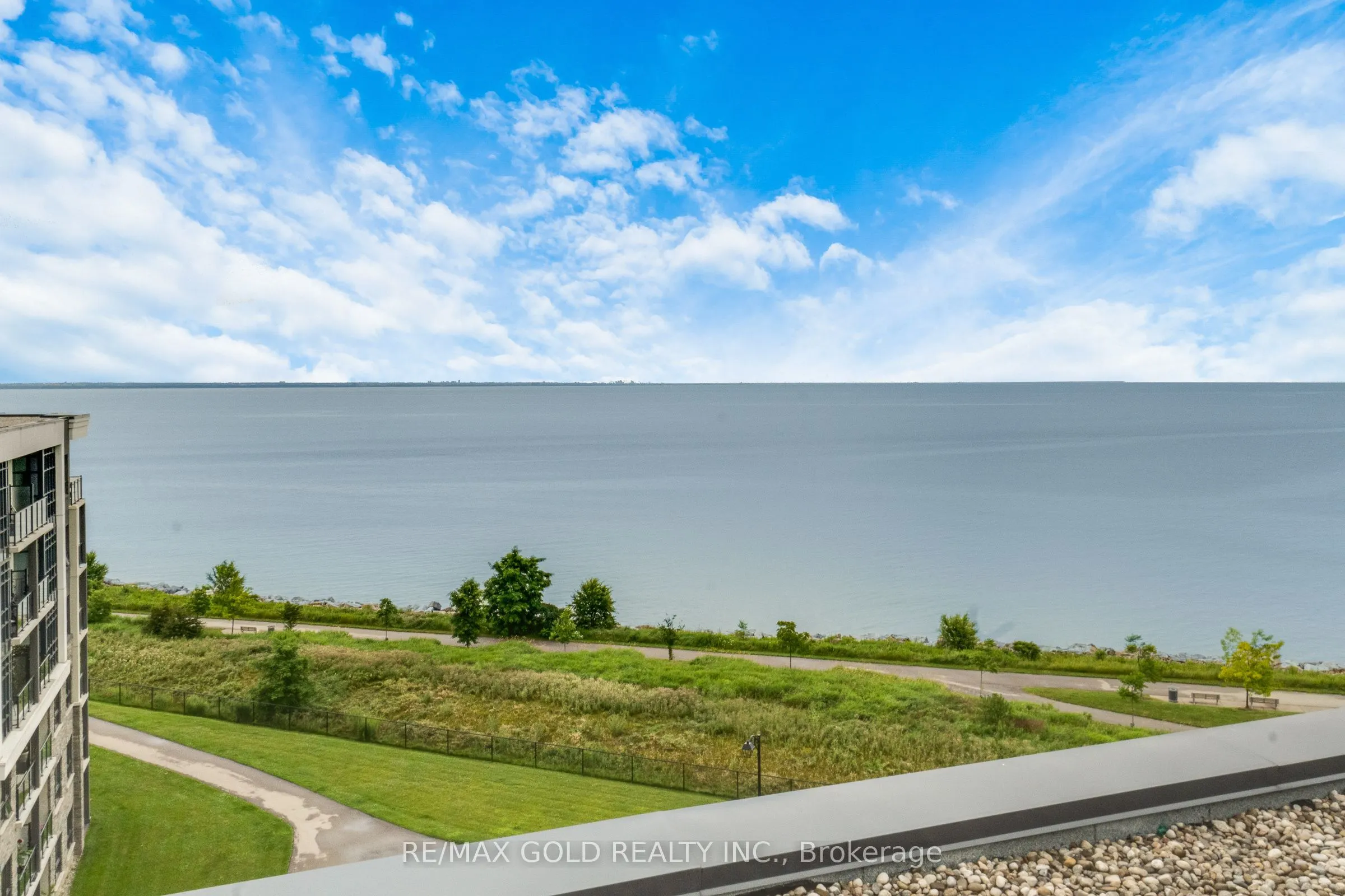 101 Shoreview Place #502