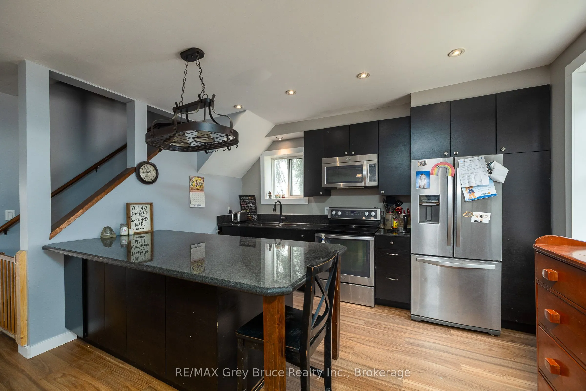 74 Yonge Street S