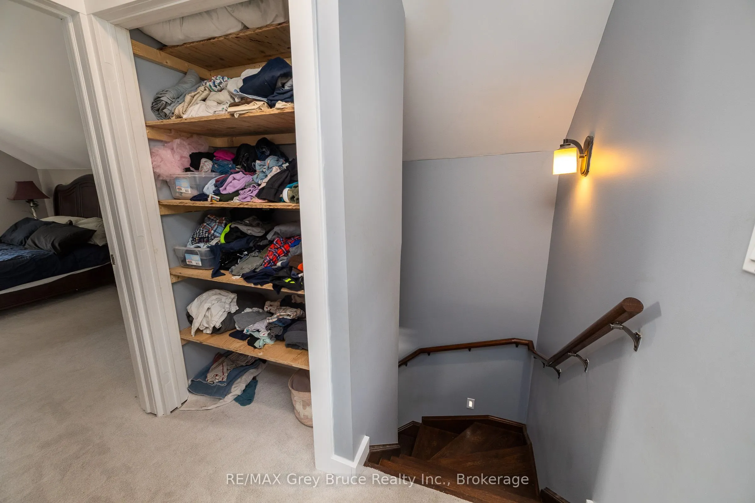 74 Yonge Street S