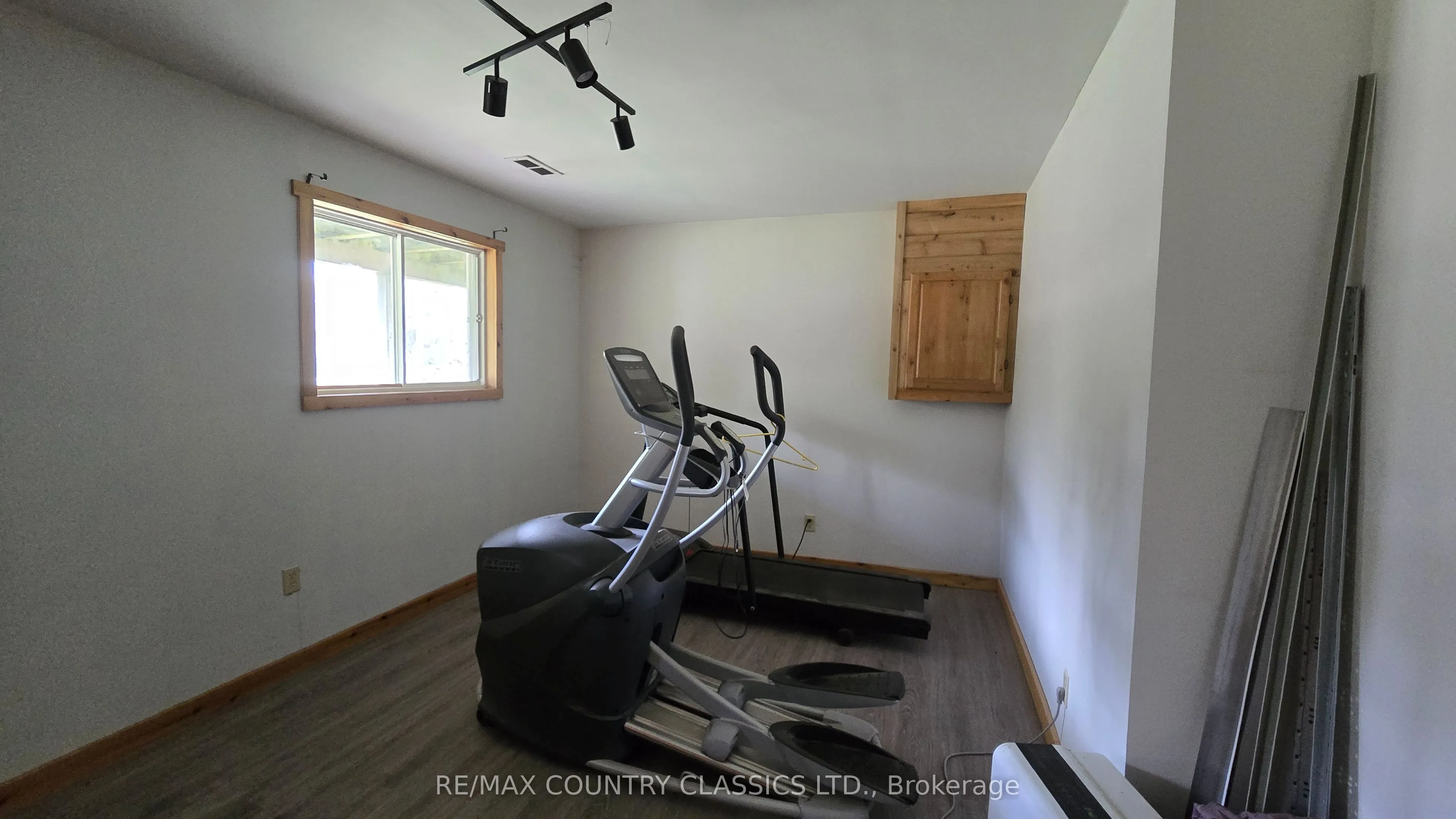 2445 Old Hastings Road