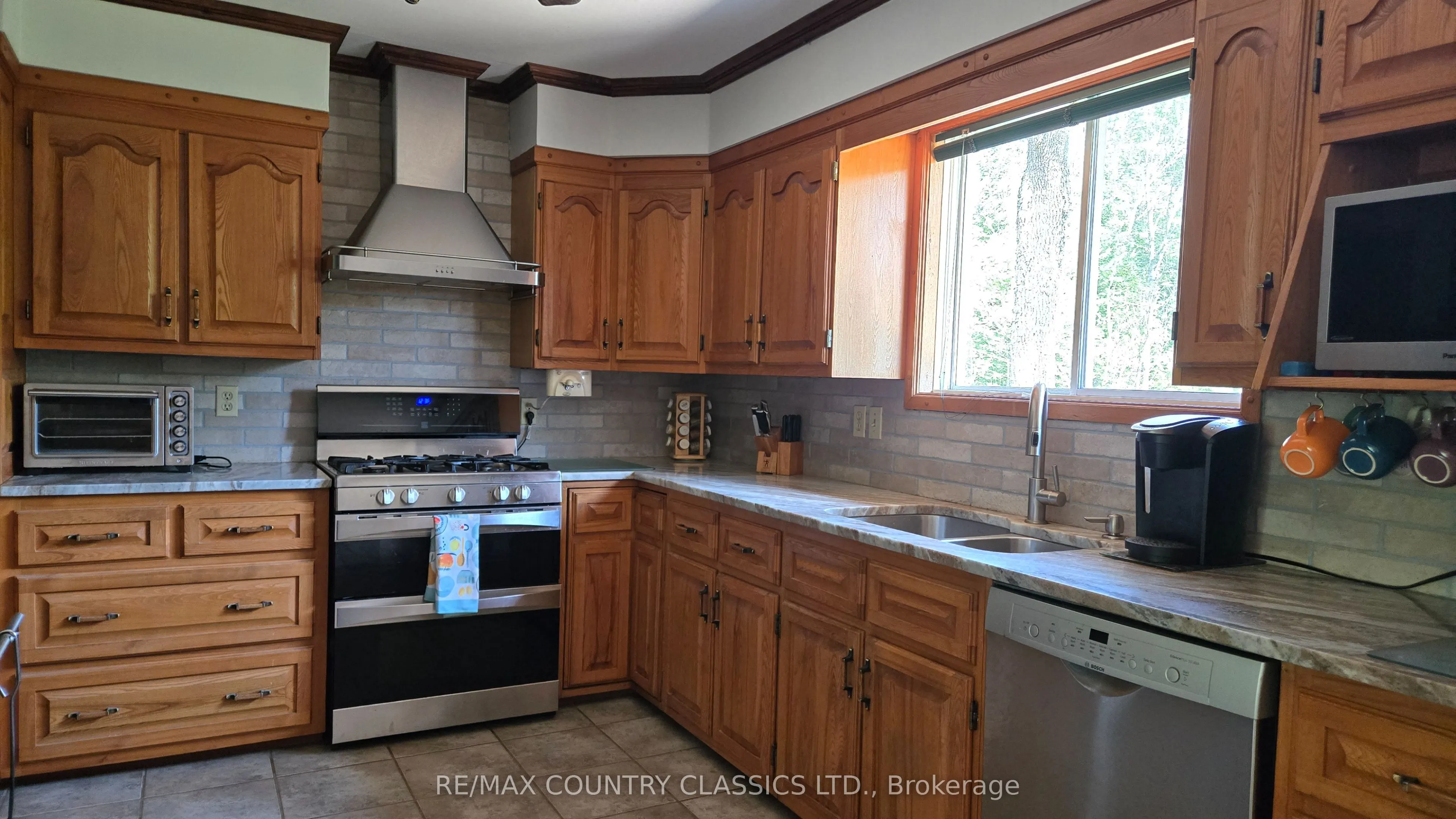 2445 Old Hastings Road