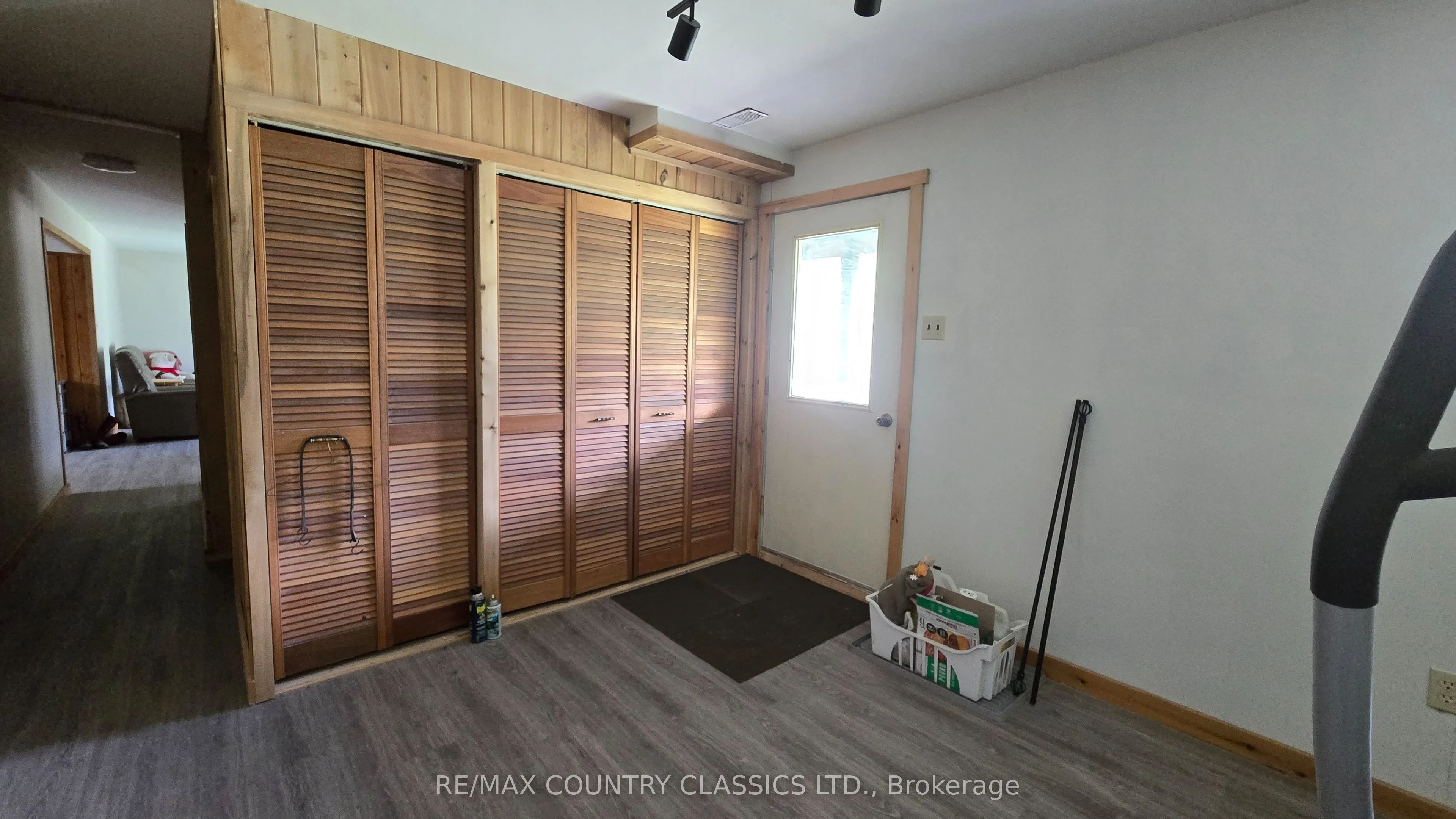 2445 Old Hastings Road