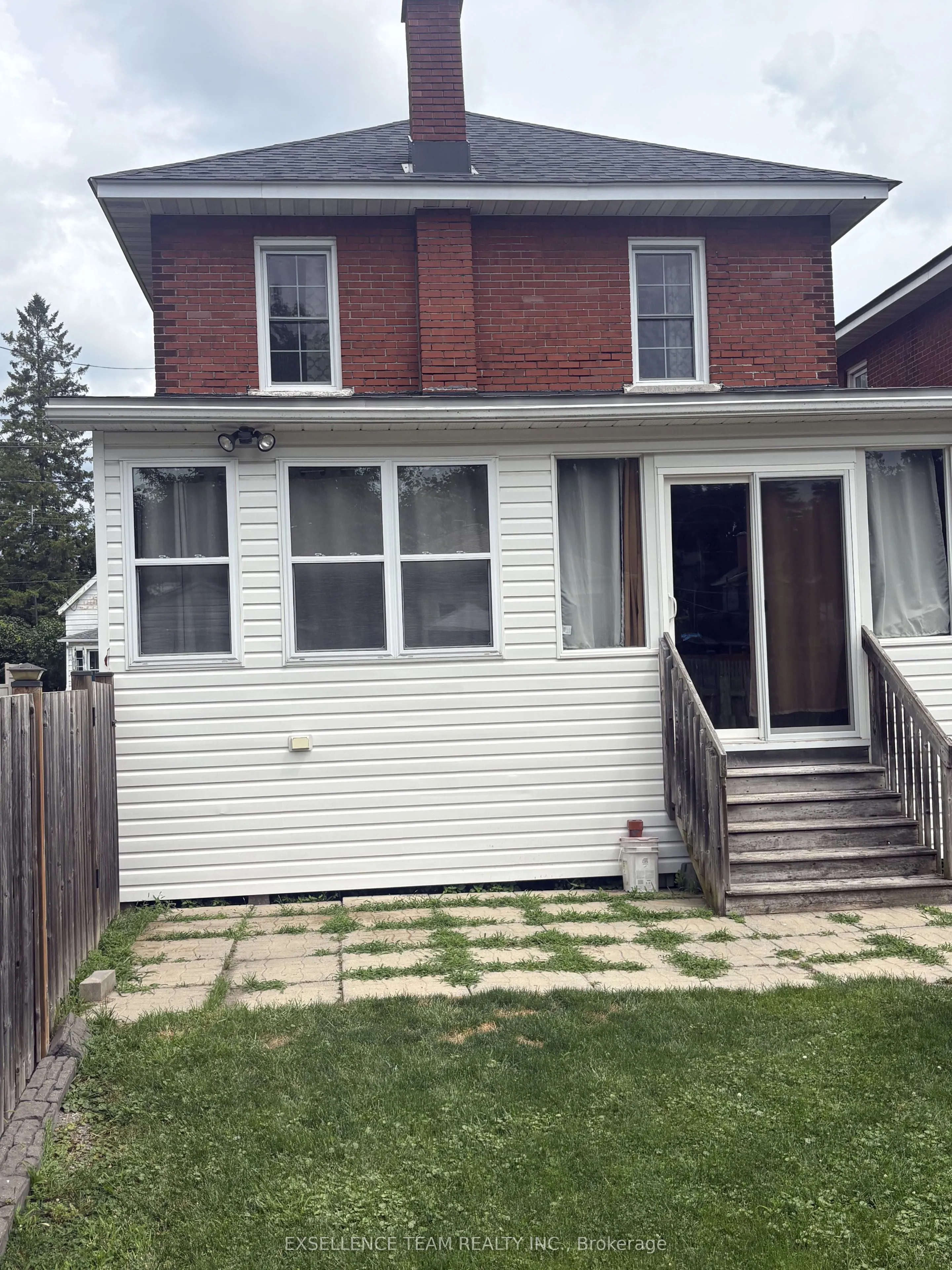 348 CUMBERLAND Street