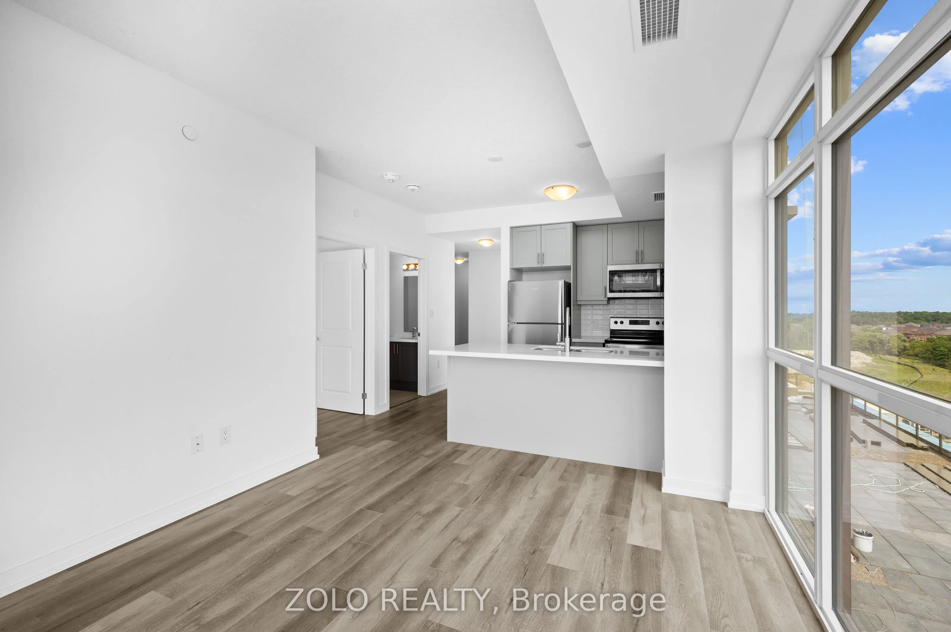 470 Dundas Street E #1011