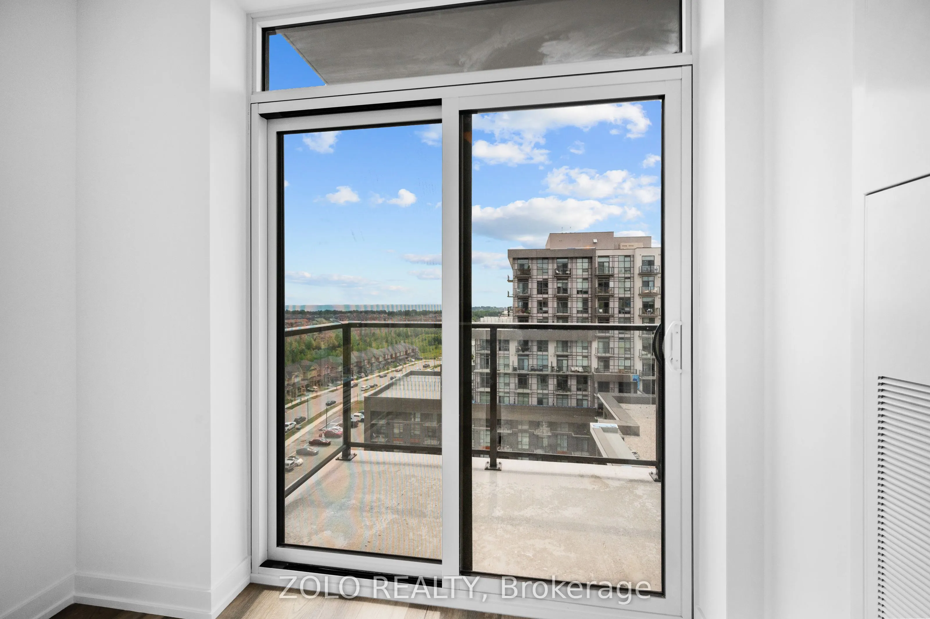 470 Dundas Street E #1011