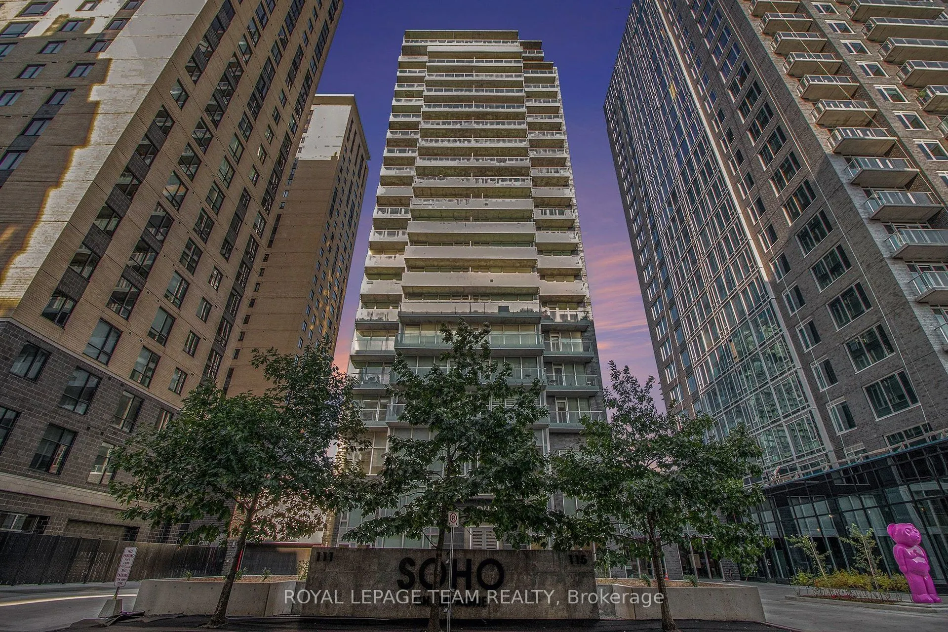 111 Champagne Avenue S #406