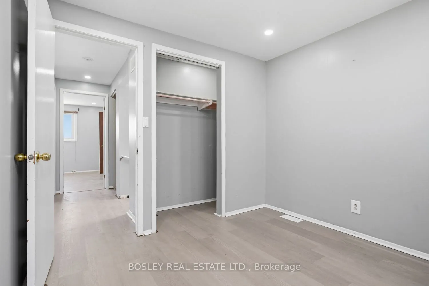 32A Crossley Drive