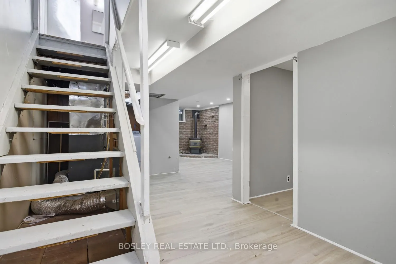 32A Crossley Drive