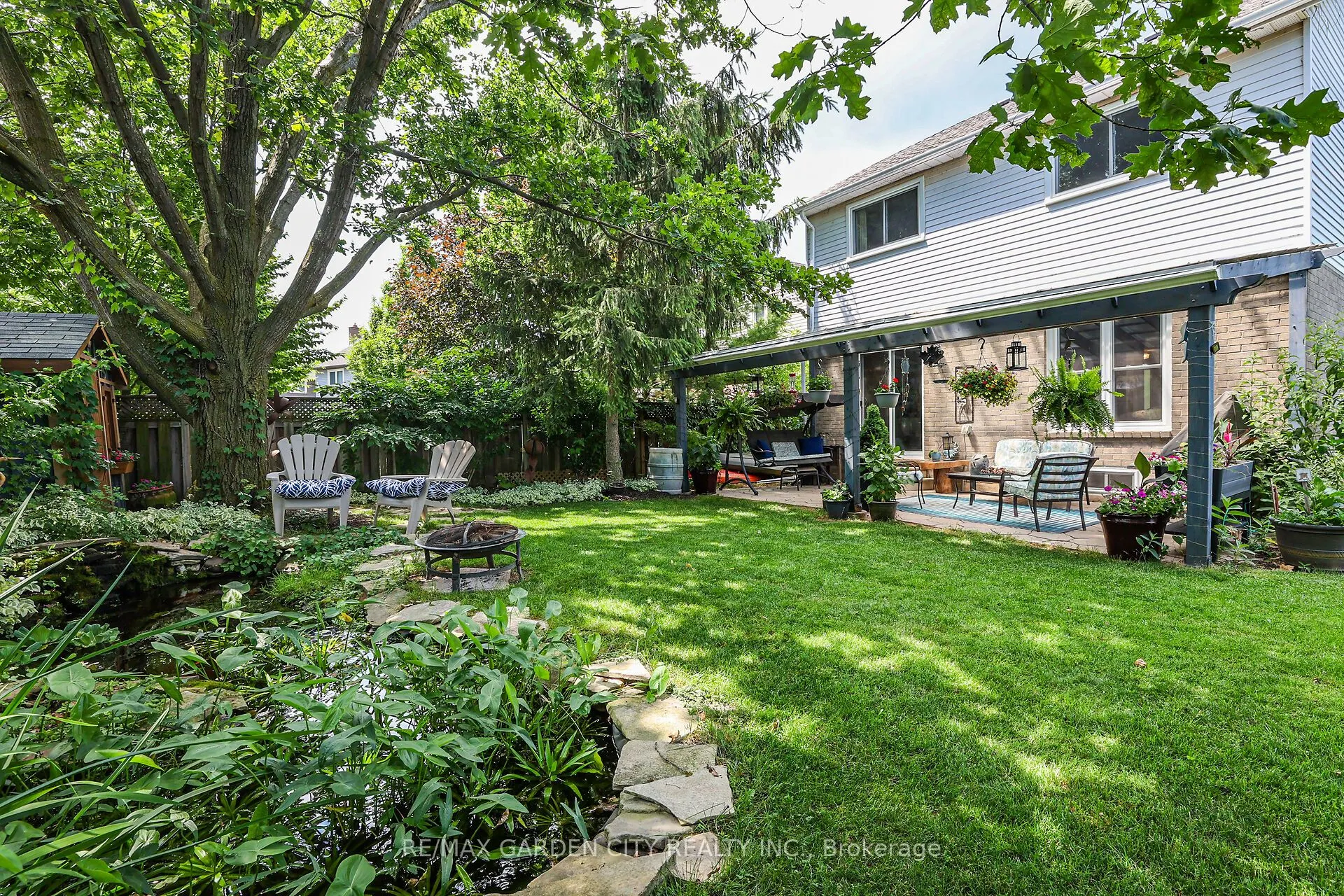 4542 Ivy Gardens Crescent