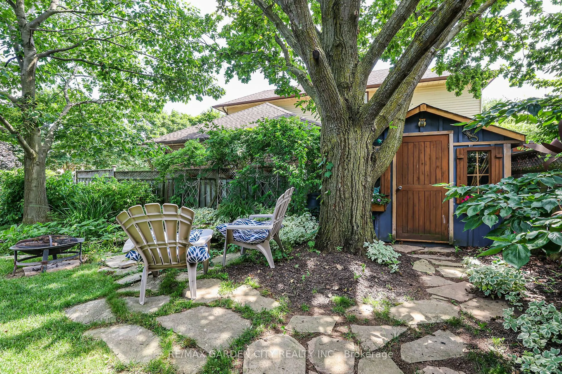 4542 Ivy Gardens Crescent