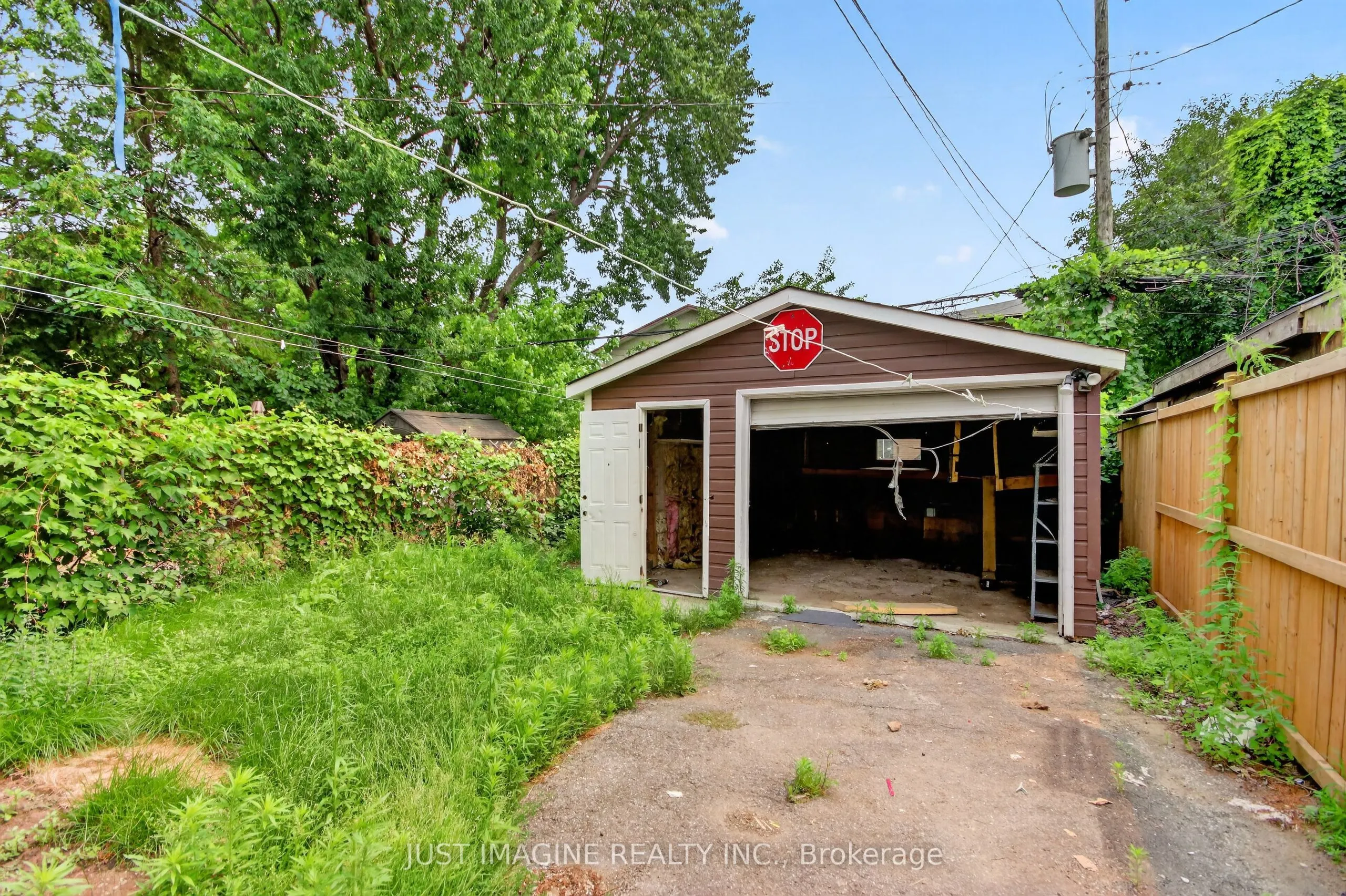 2654 Conn Street