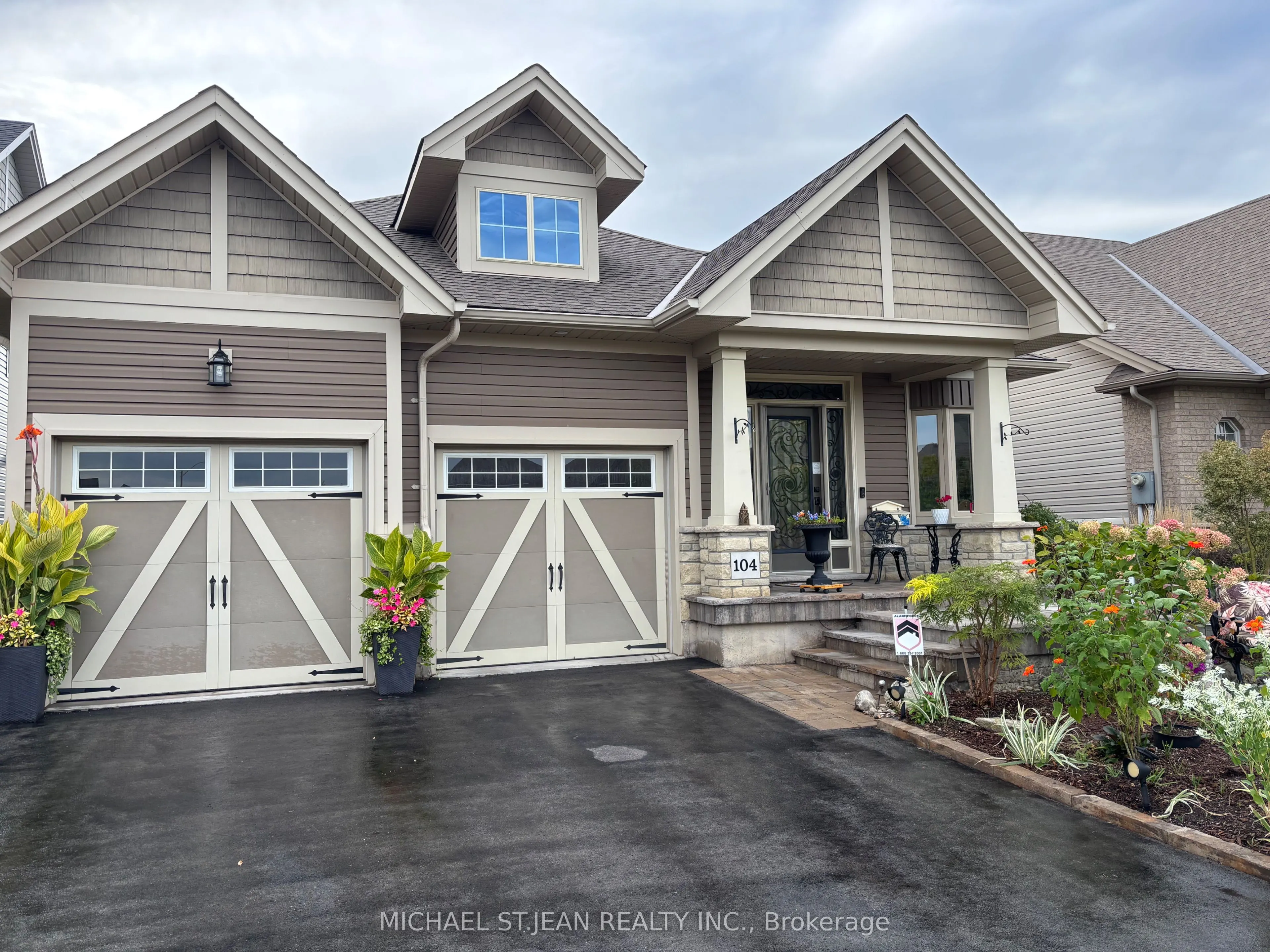 104 Anastasia Boulevard