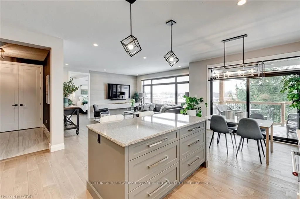 60 ALLISTER Drive #Lot#100