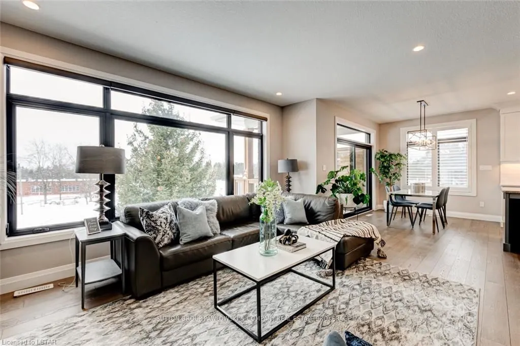 60 ALLISTER Drive #Lot#100