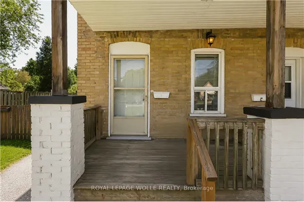 87 Lancaster Street W