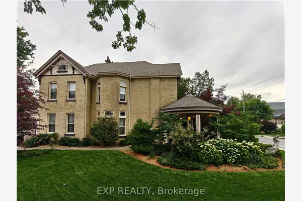 307 Ridout Street S