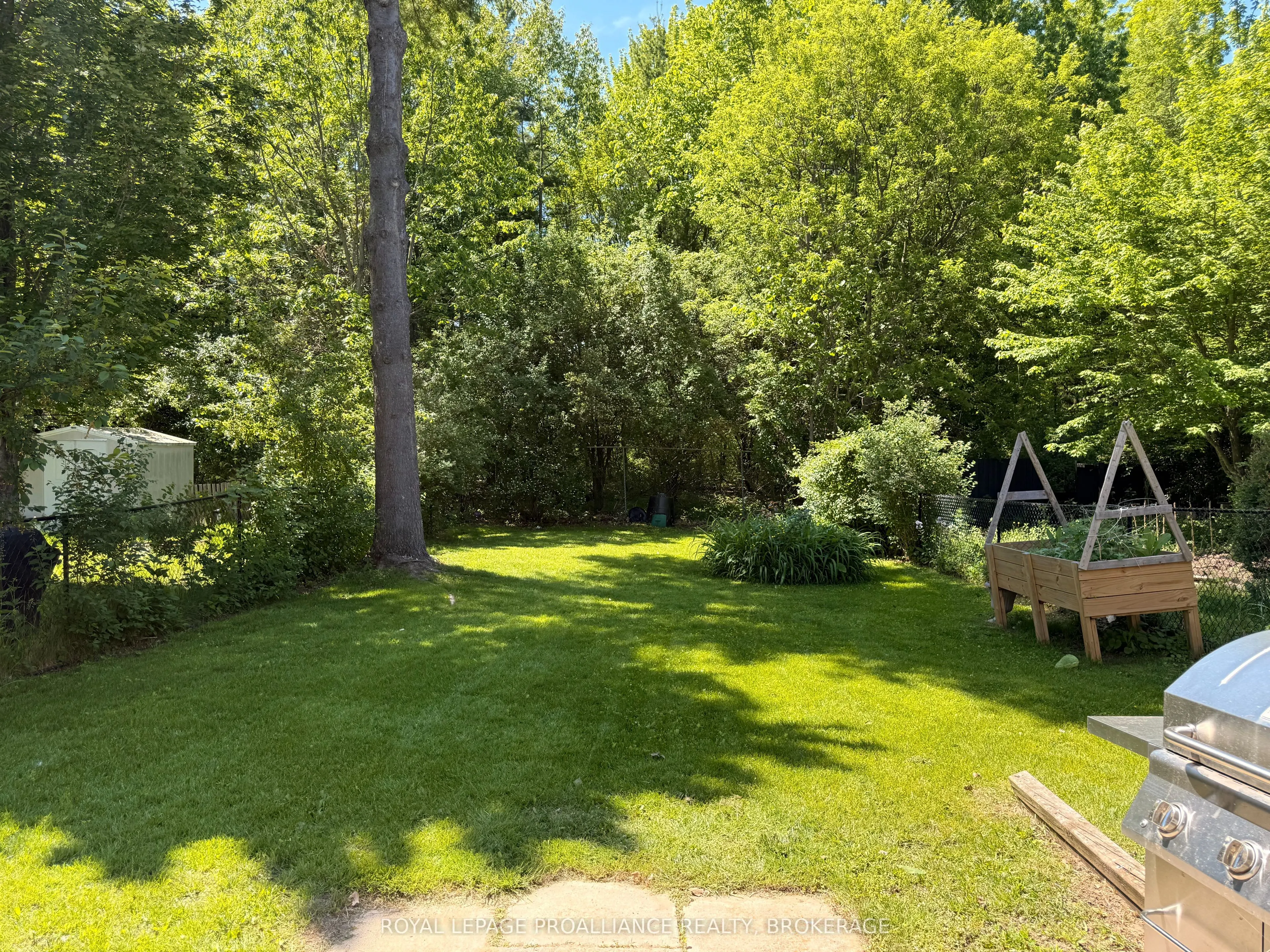 614 Barnsley Crescent