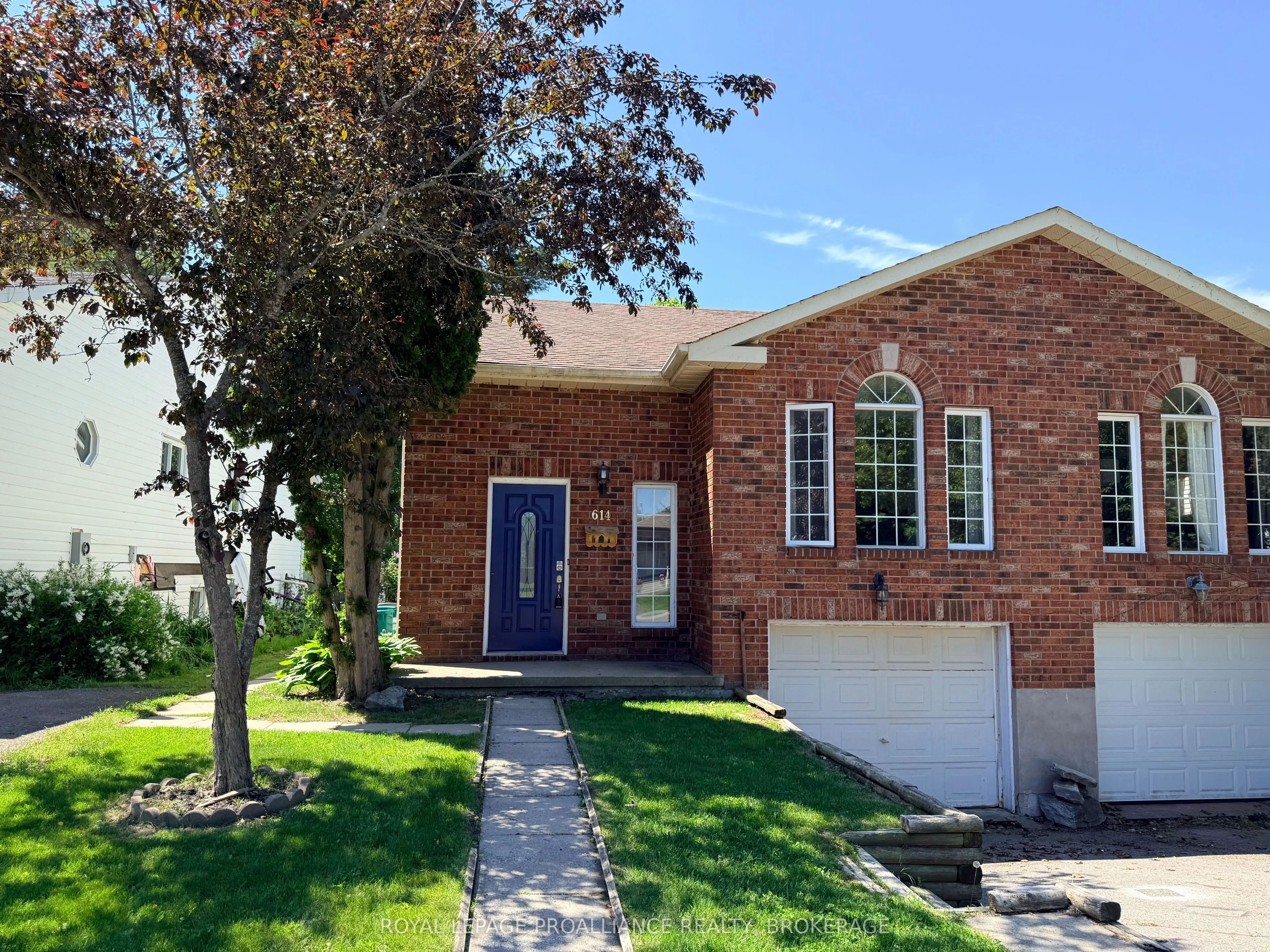 614 Barnsley Crescent