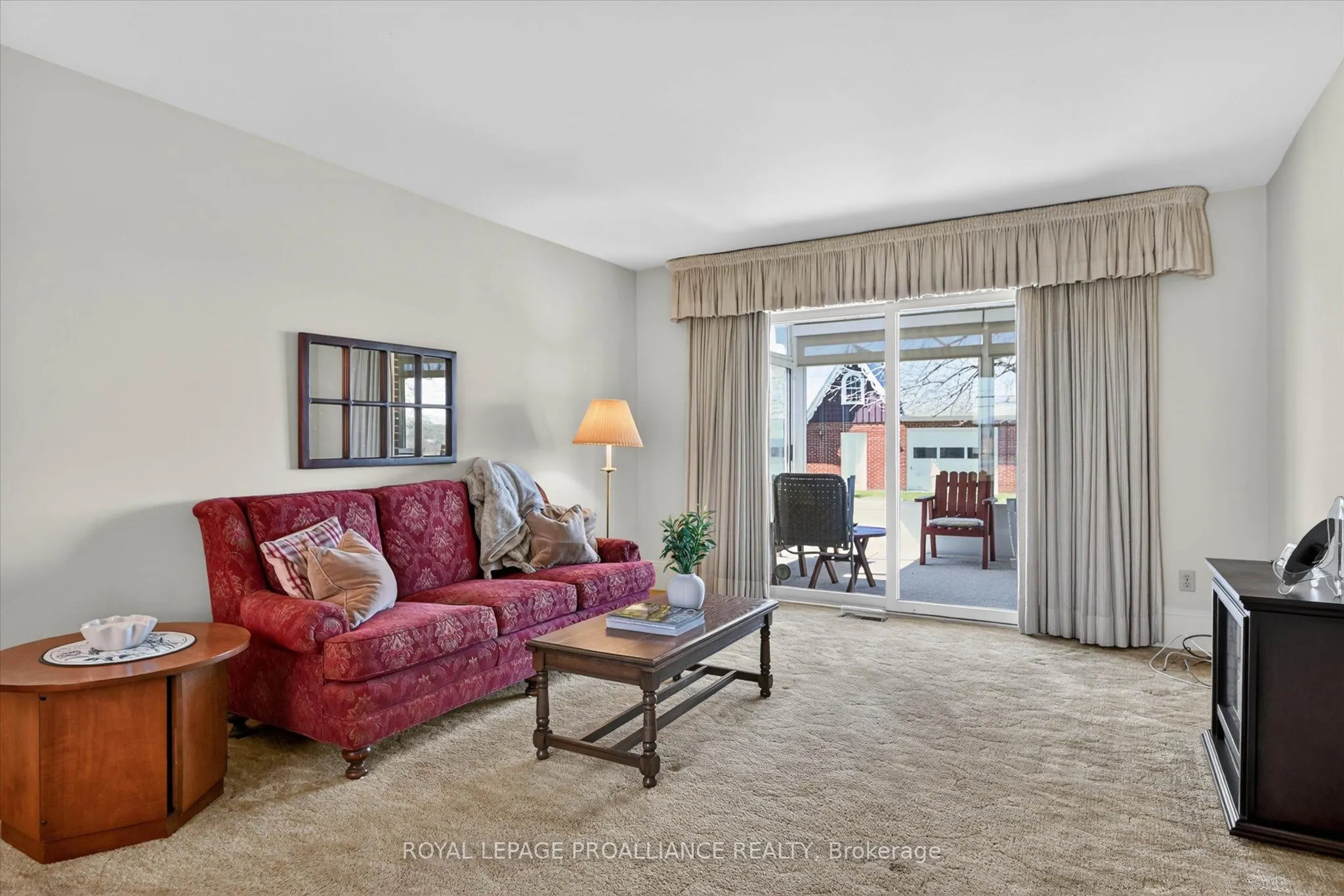 1285 Brealey Drive