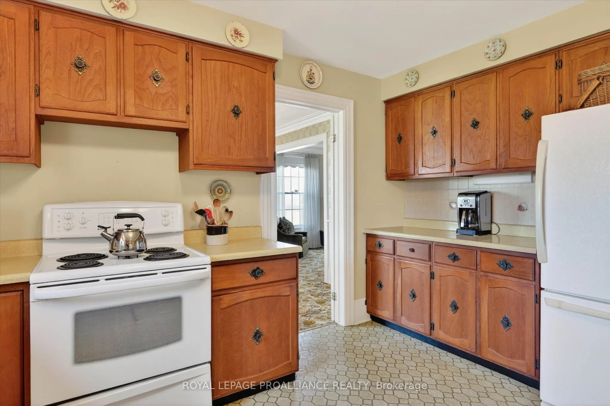 1285 Brealey Drive