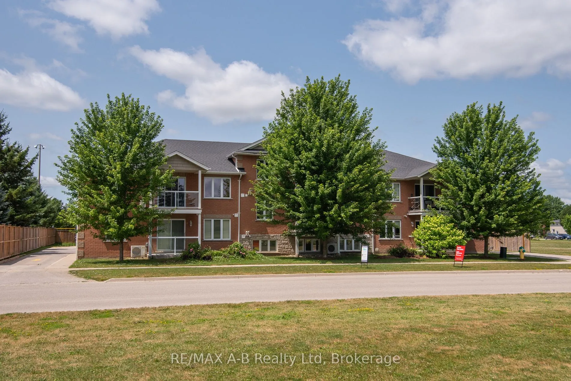 148 Borden Street #1