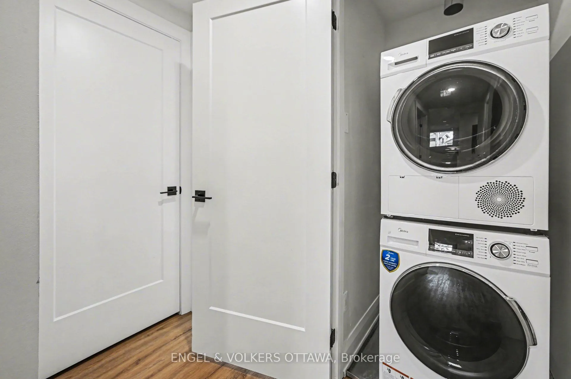 35 Monk Street #1