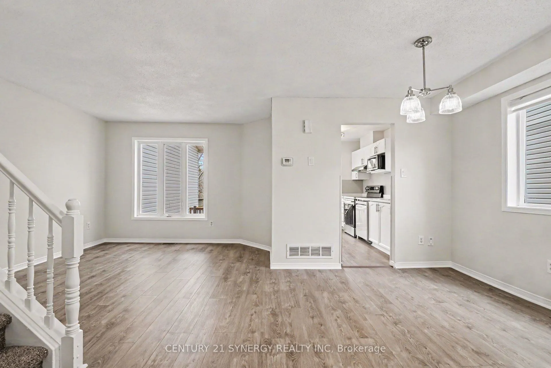 54 Meadowcroft Crescent