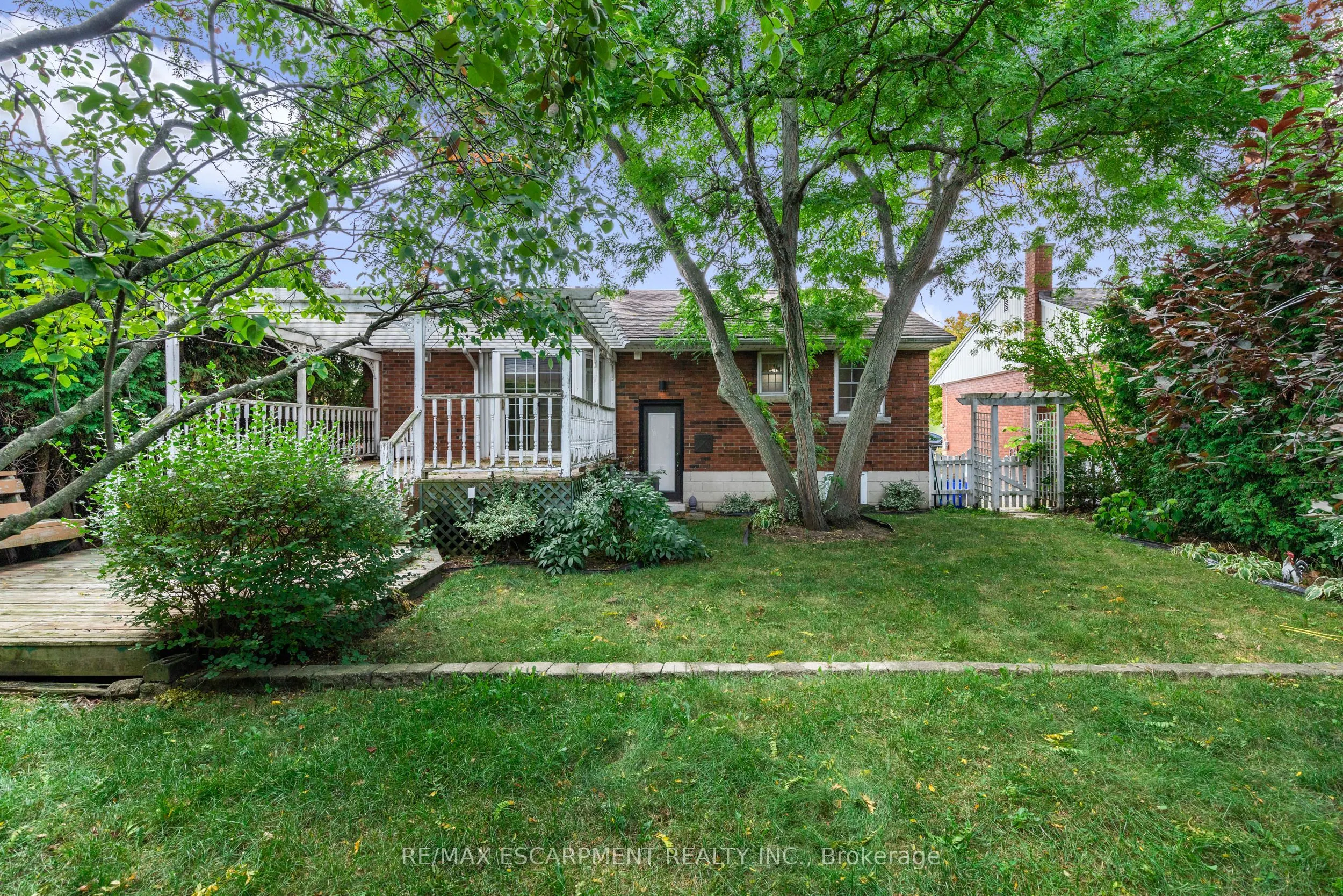 71 Organ Crescent #Main